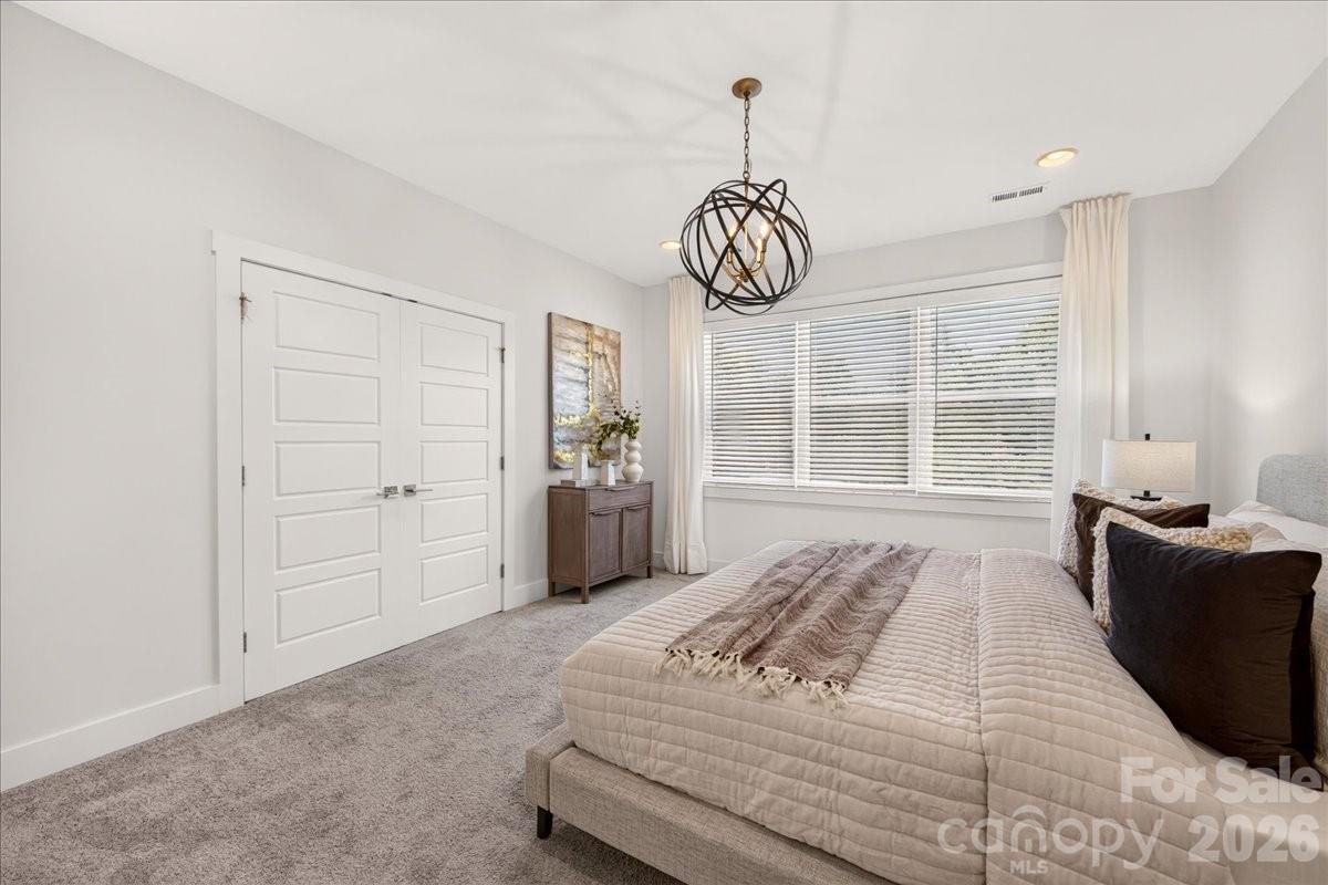1146 E 36th Street — Charlotte