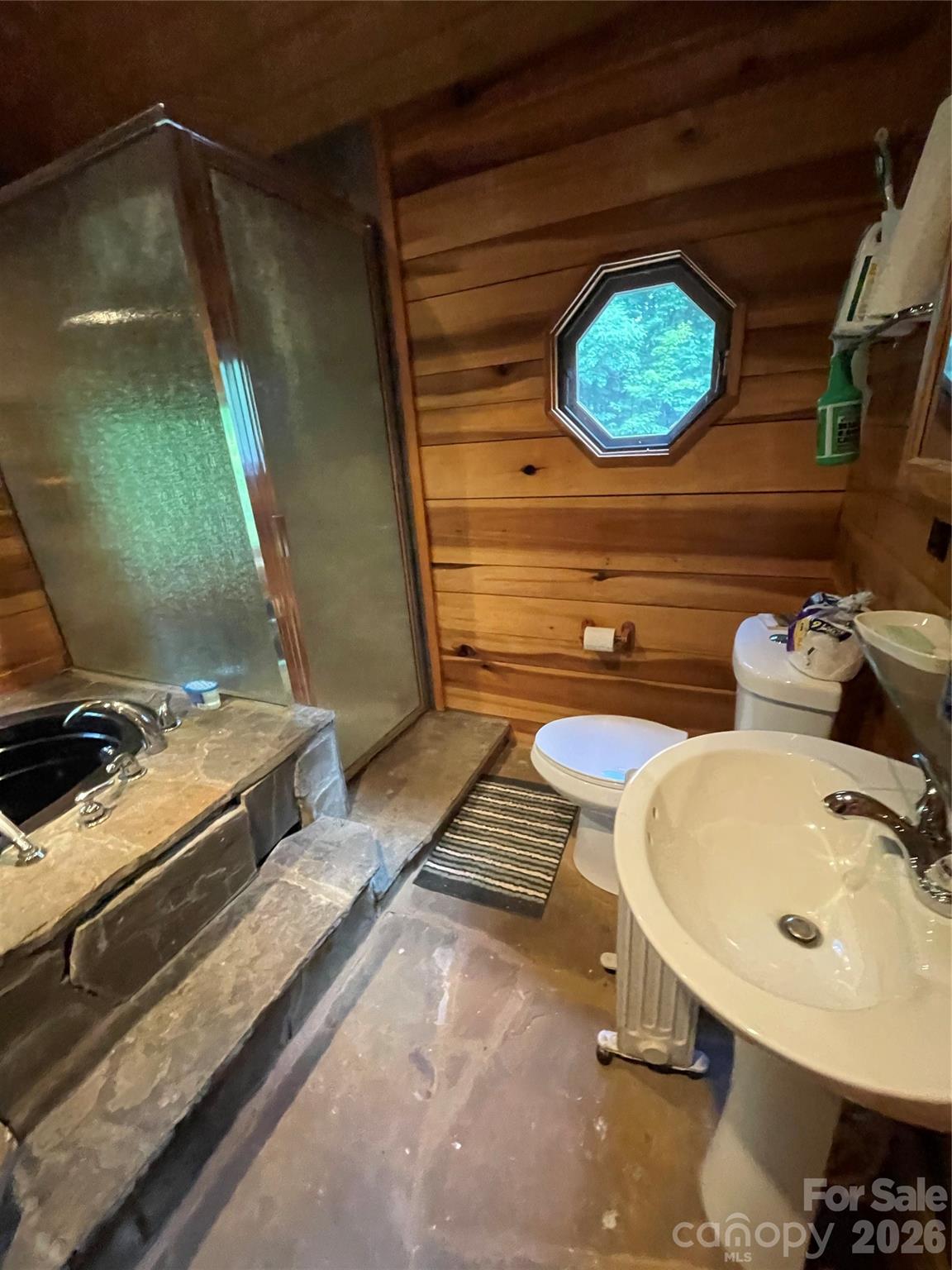 125 Tahala Trail — Cullowhee