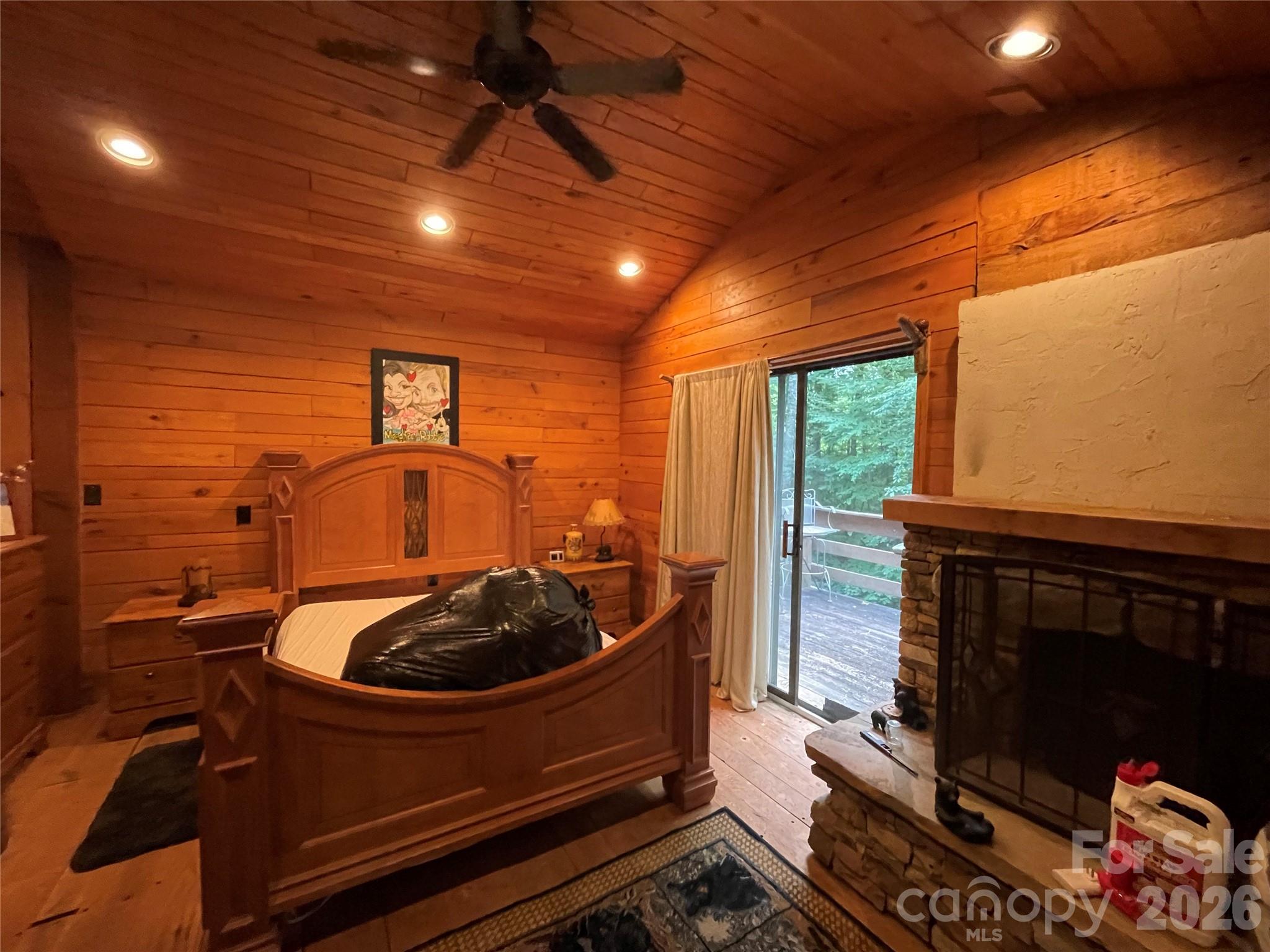 125 Tahala Trail — Cullowhee