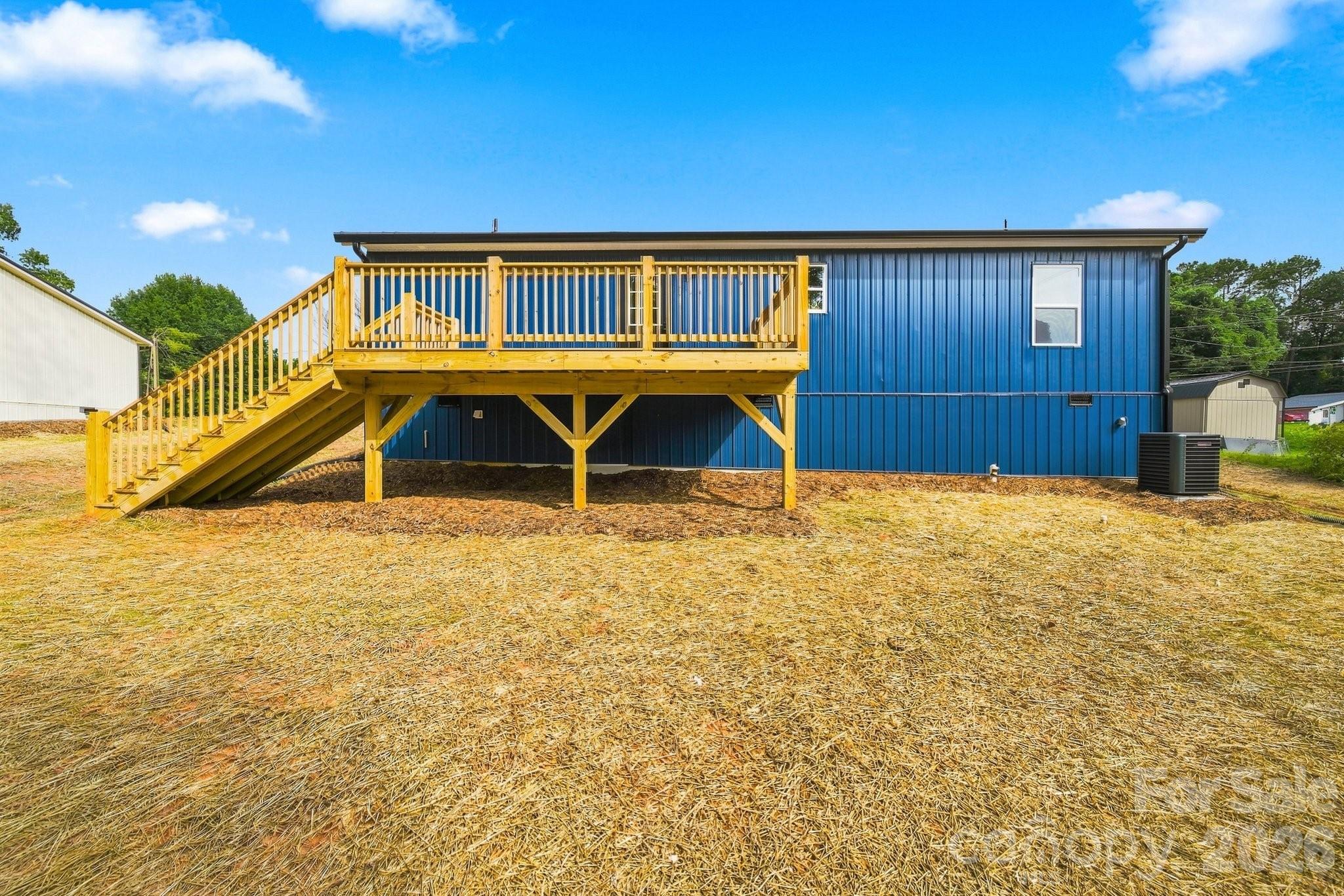 2953 Link Drive — Granite Falls