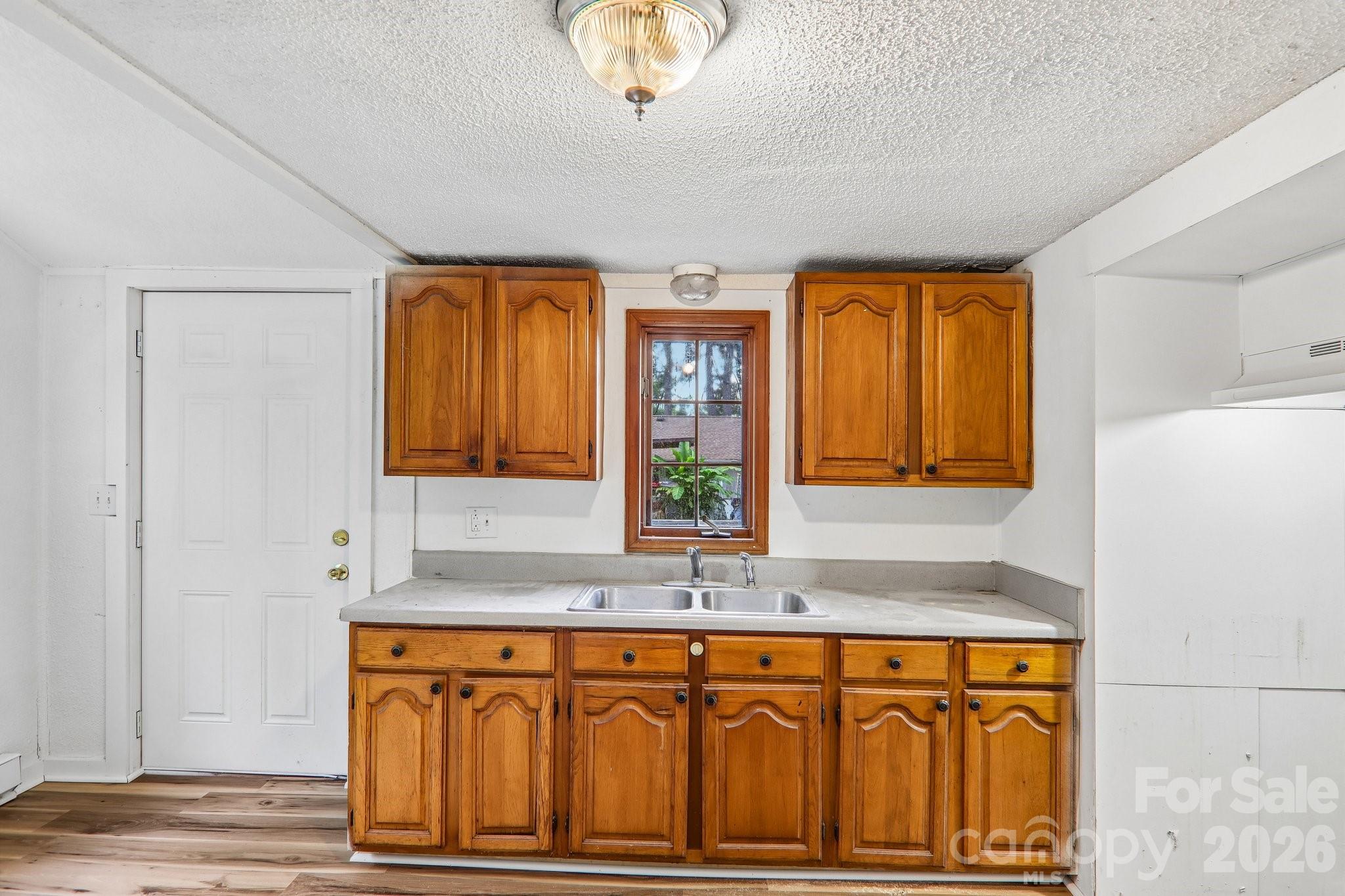 52 Clay Street — Waynesville