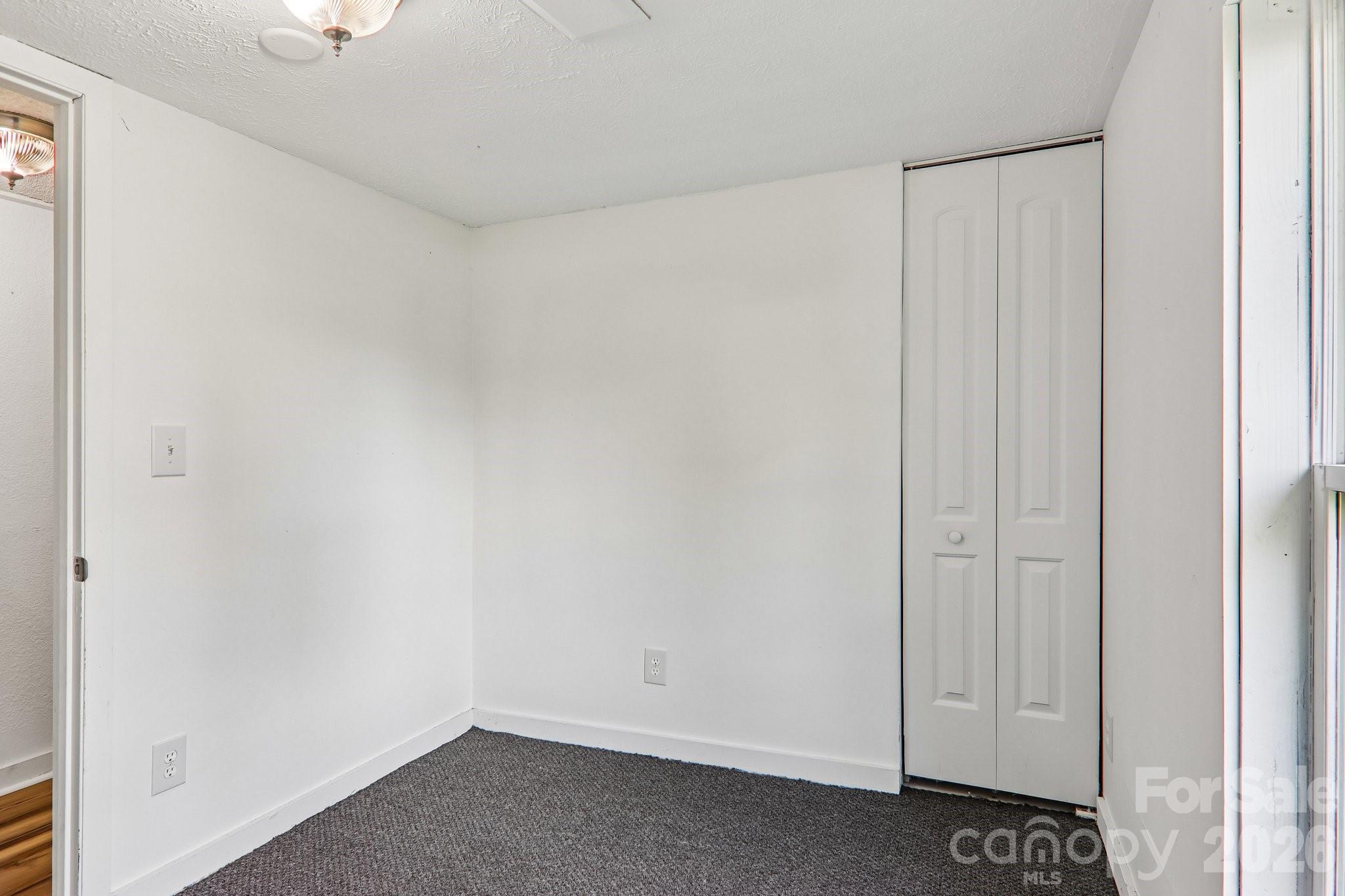 52 Clay Street — Waynesville