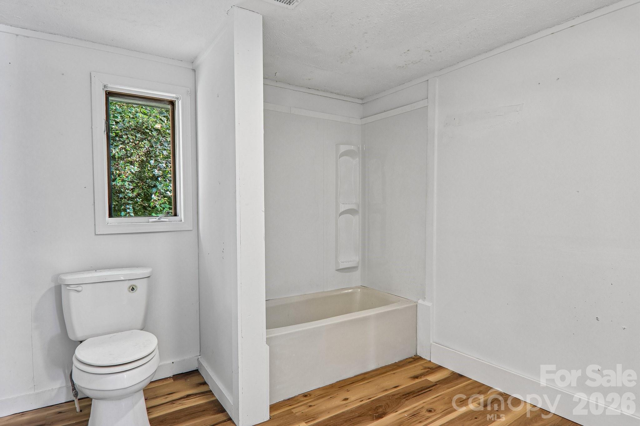 52 Clay Street — Waynesville
