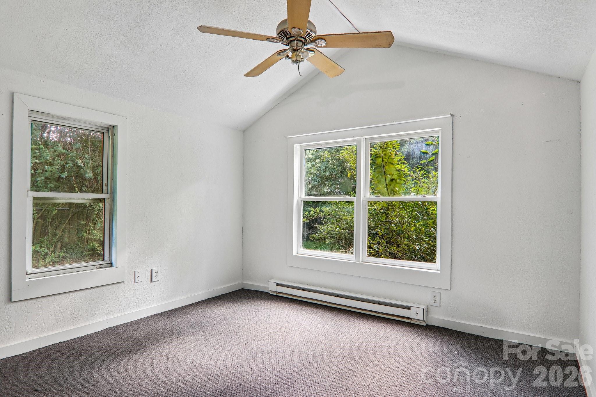 52 Clay Street — Waynesville
