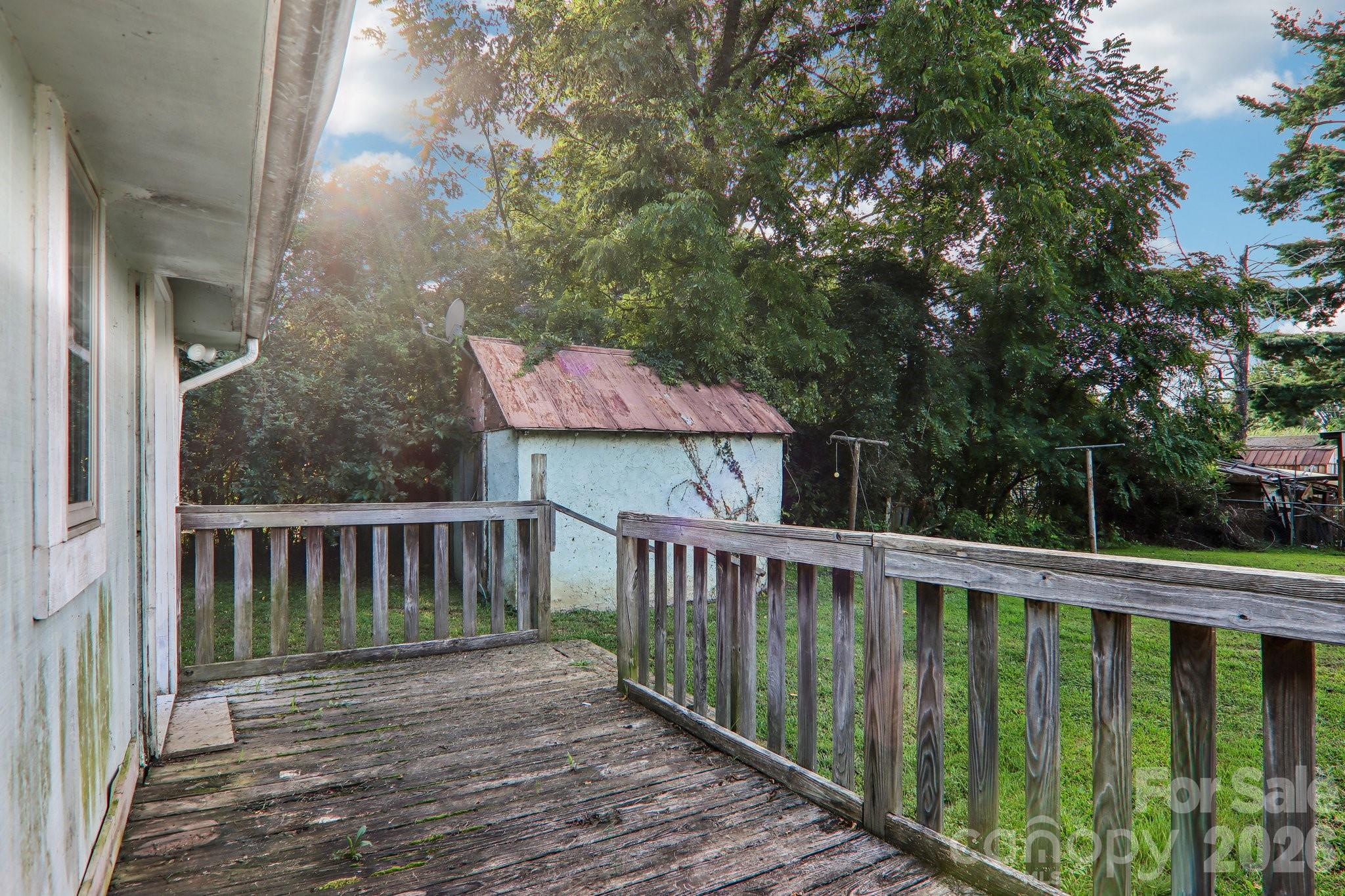 52 Clay Street — Waynesville