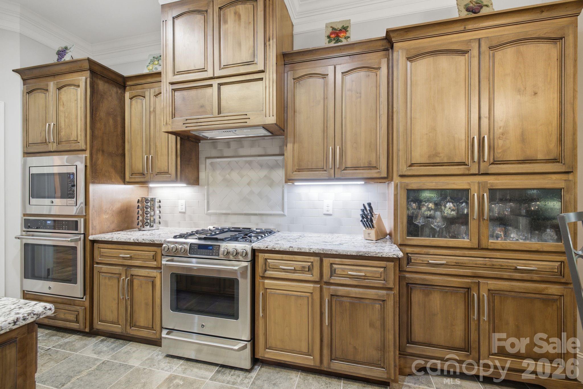 7197 Windy Ridge Drive — Iron Station