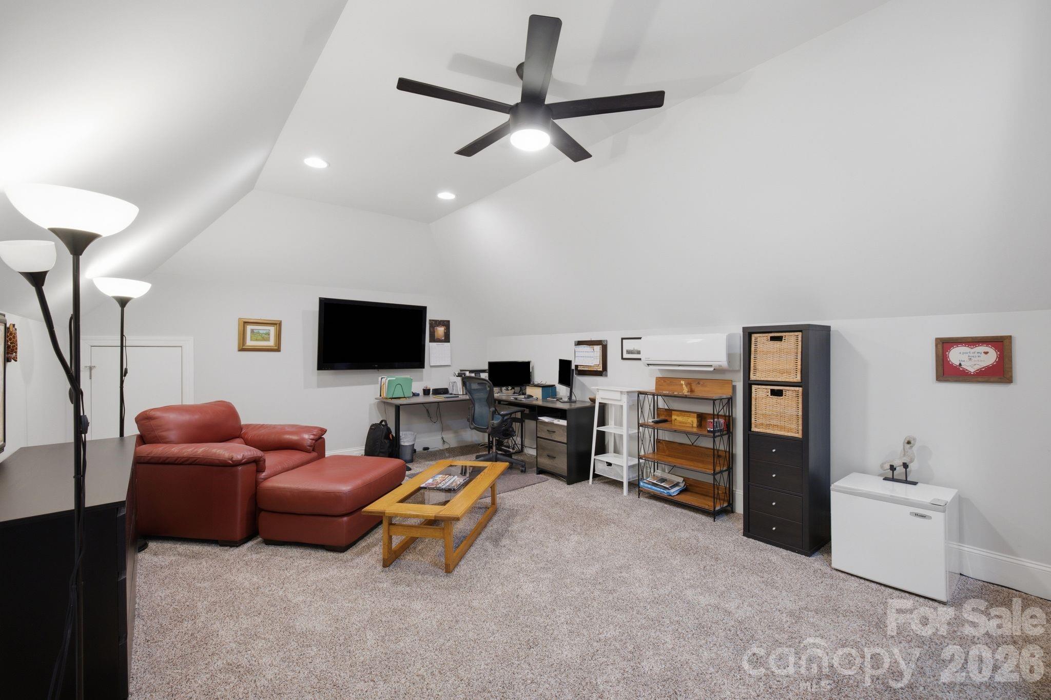 7197 Windy Ridge Drive — Iron Station
