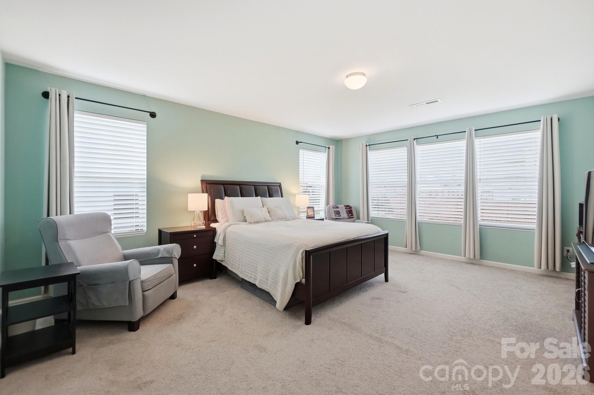 404 Babbling Brook Lane — Locust