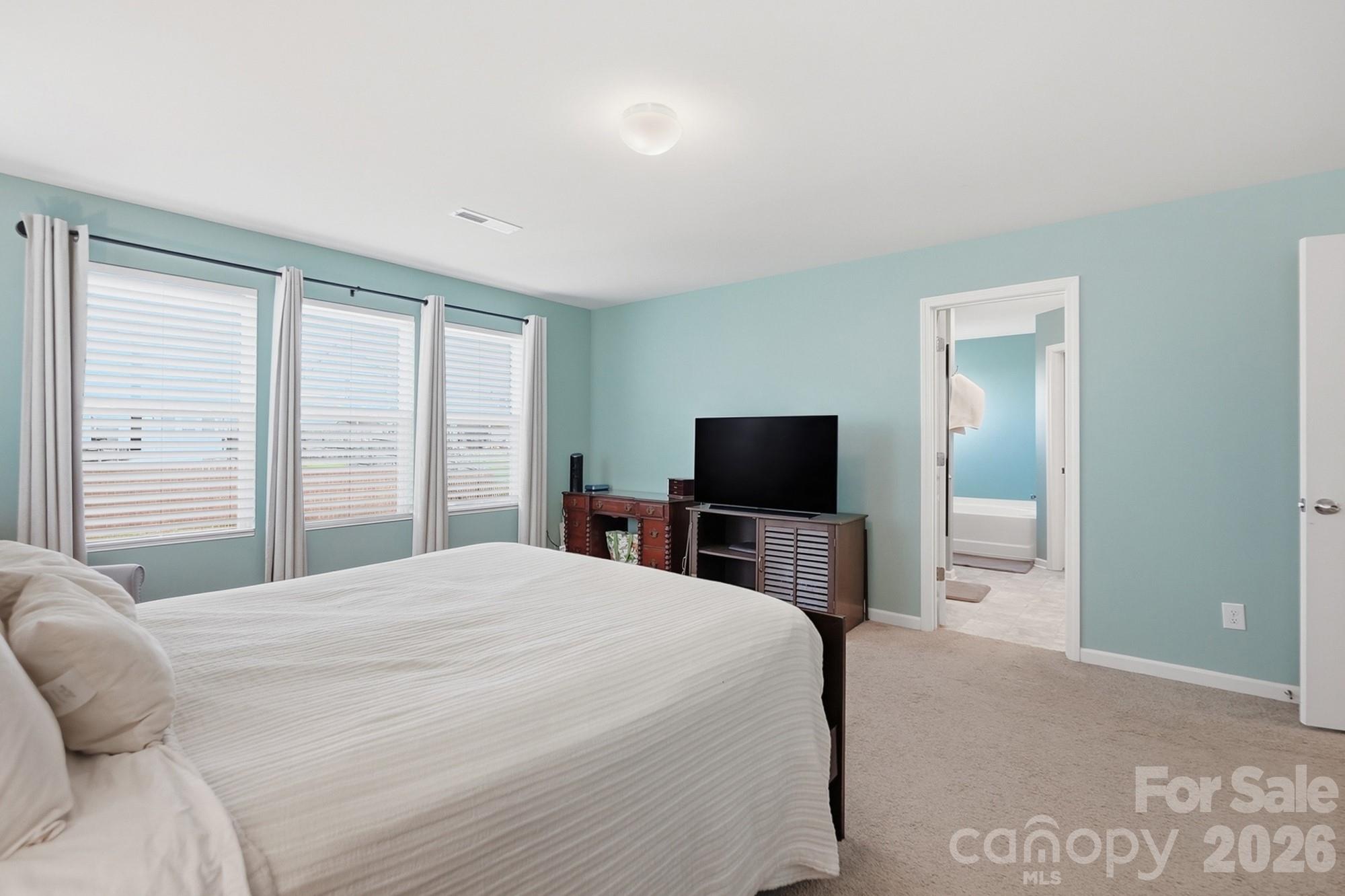 404 Babbling Brook Lane — Locust
