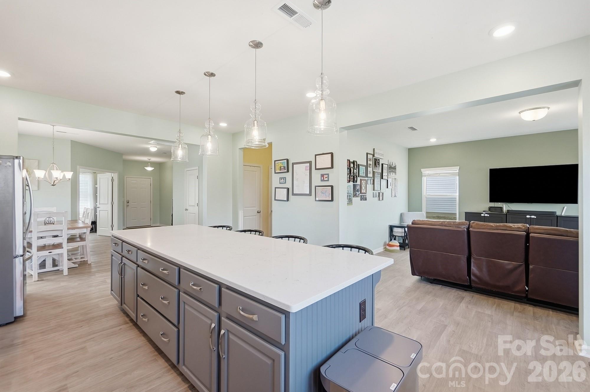 404 Babbling Brook Lane — Locust