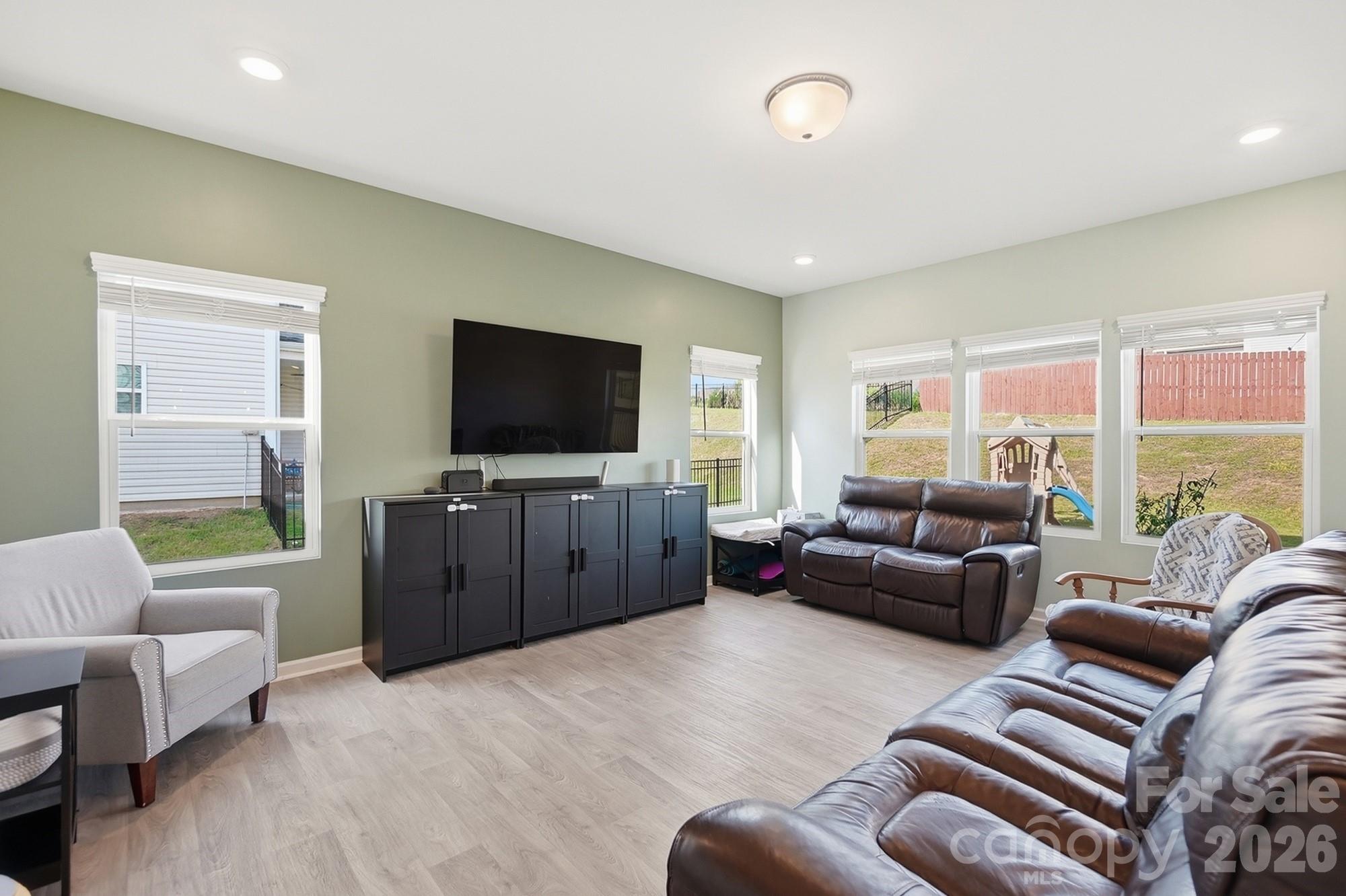 404 Babbling Brook Lane — Locust