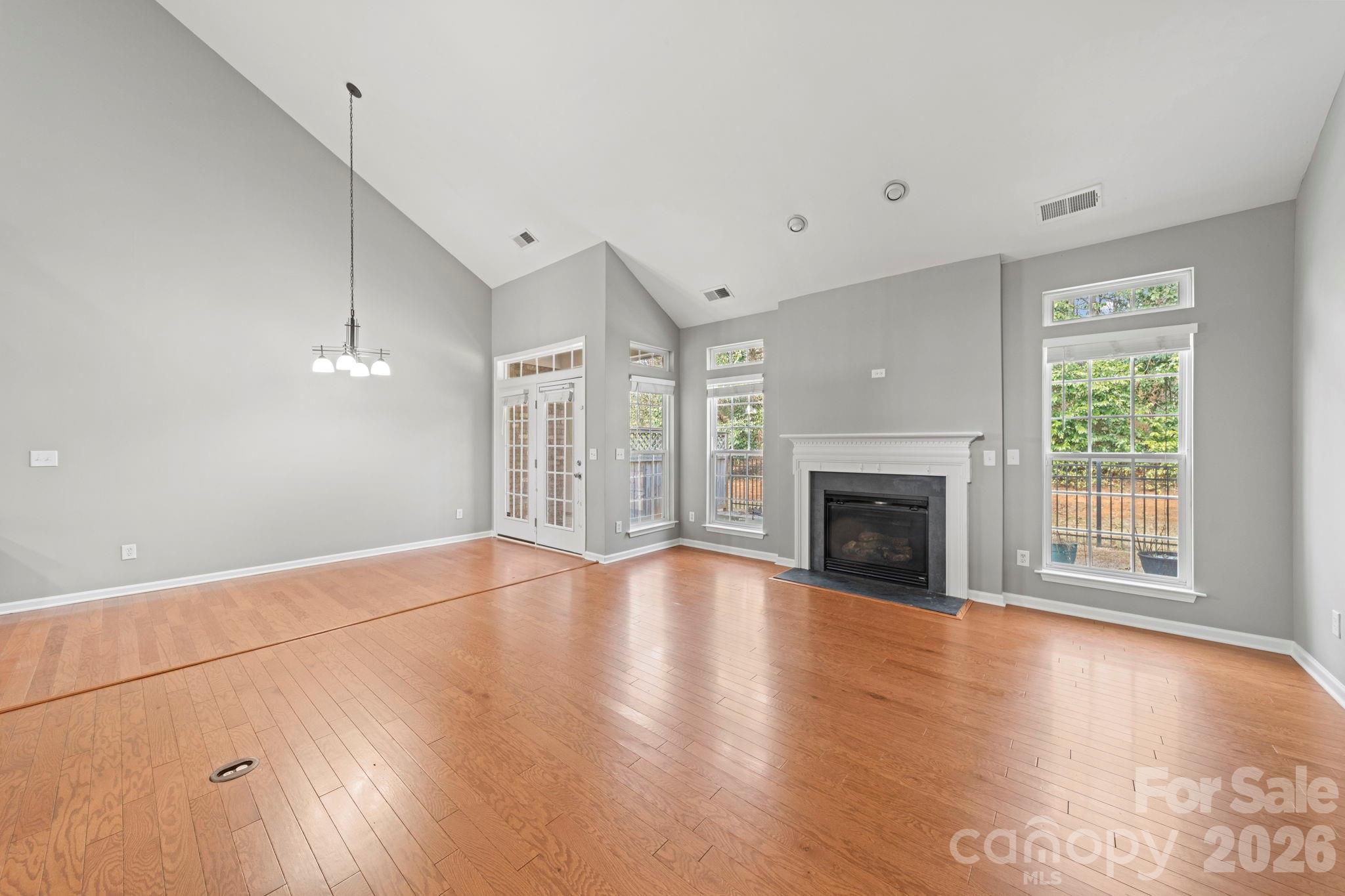 3342 Park South Station Boulevard — Charlotte