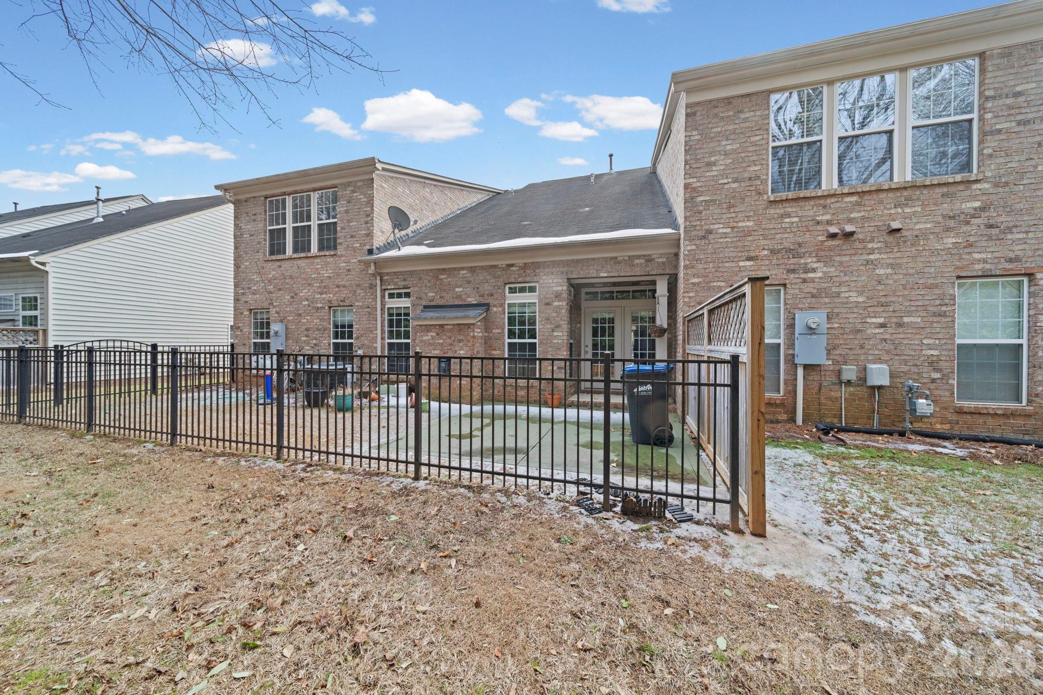3342 Park South Station Boulevard — Charlotte