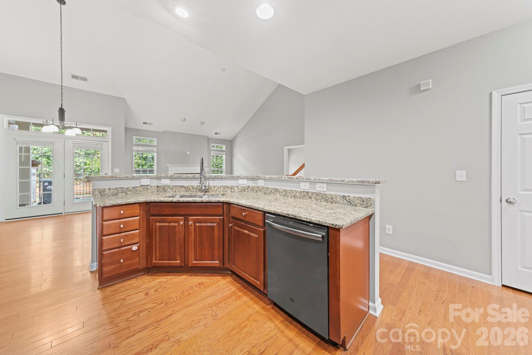 3342 Park South Station Boulevard — Charlotte