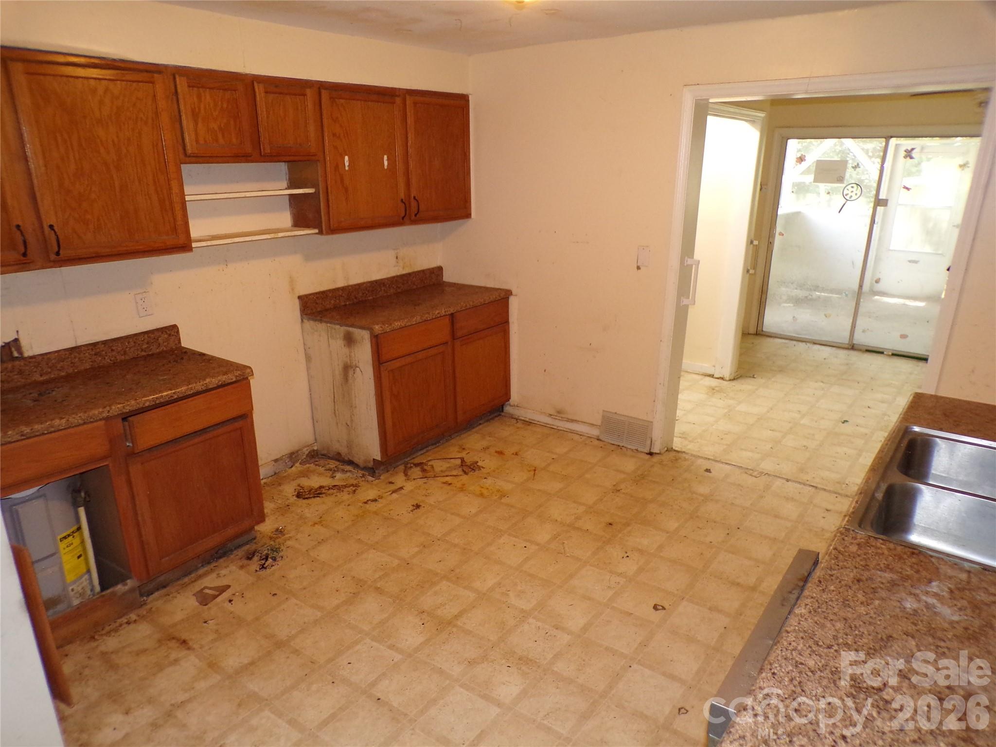 2131 Somerset Drive #441 — Hendersonville