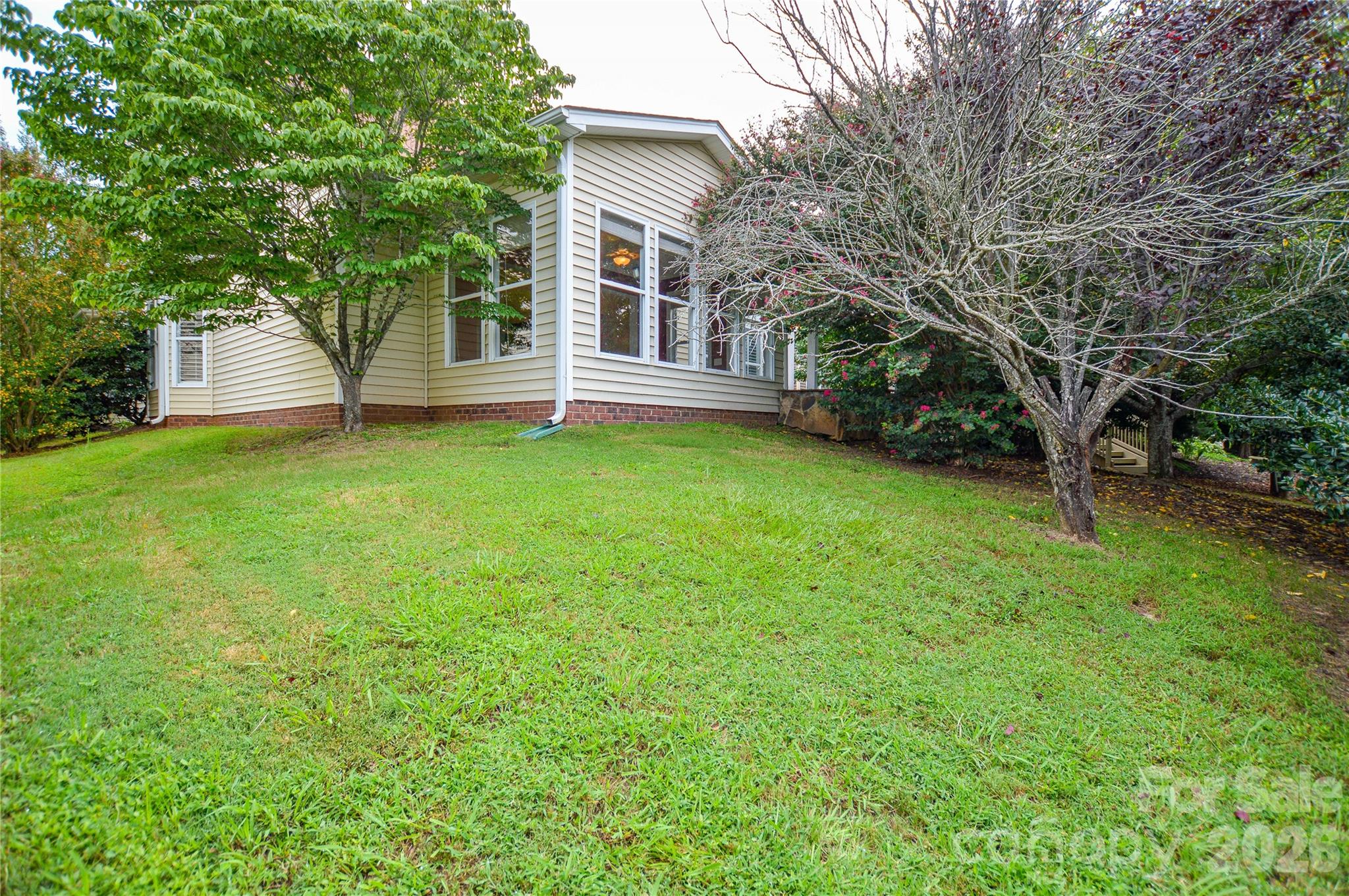 2542 Mountain Laurel Avenue NW — Concord
