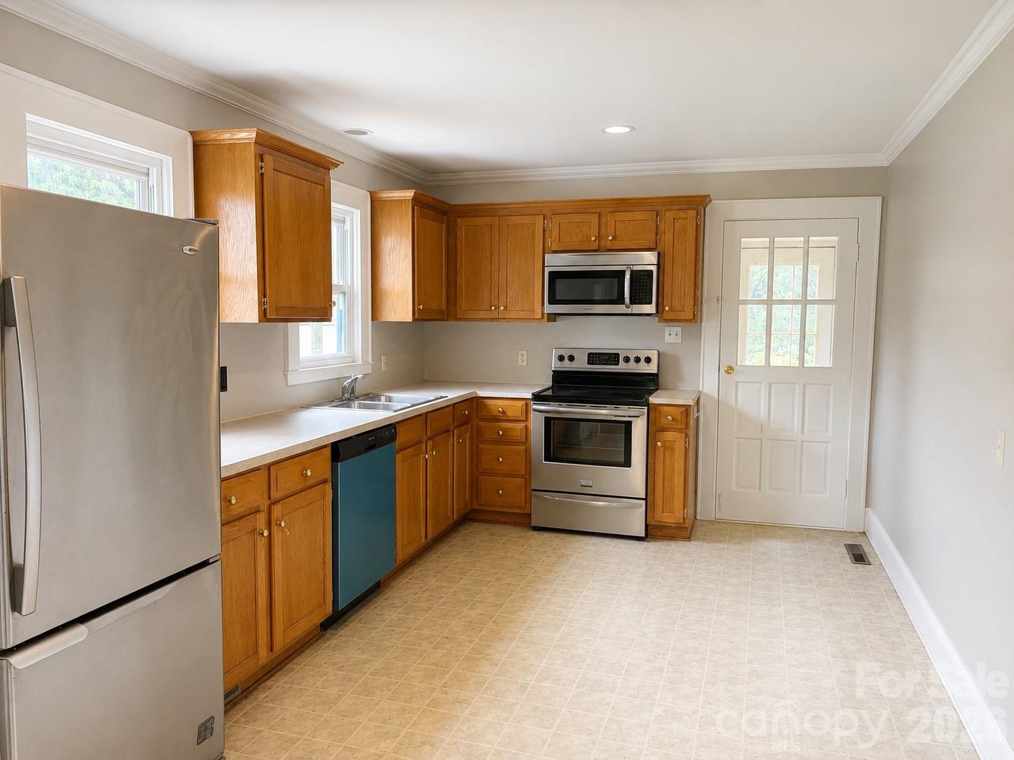 802 3rd Street SE — Conover