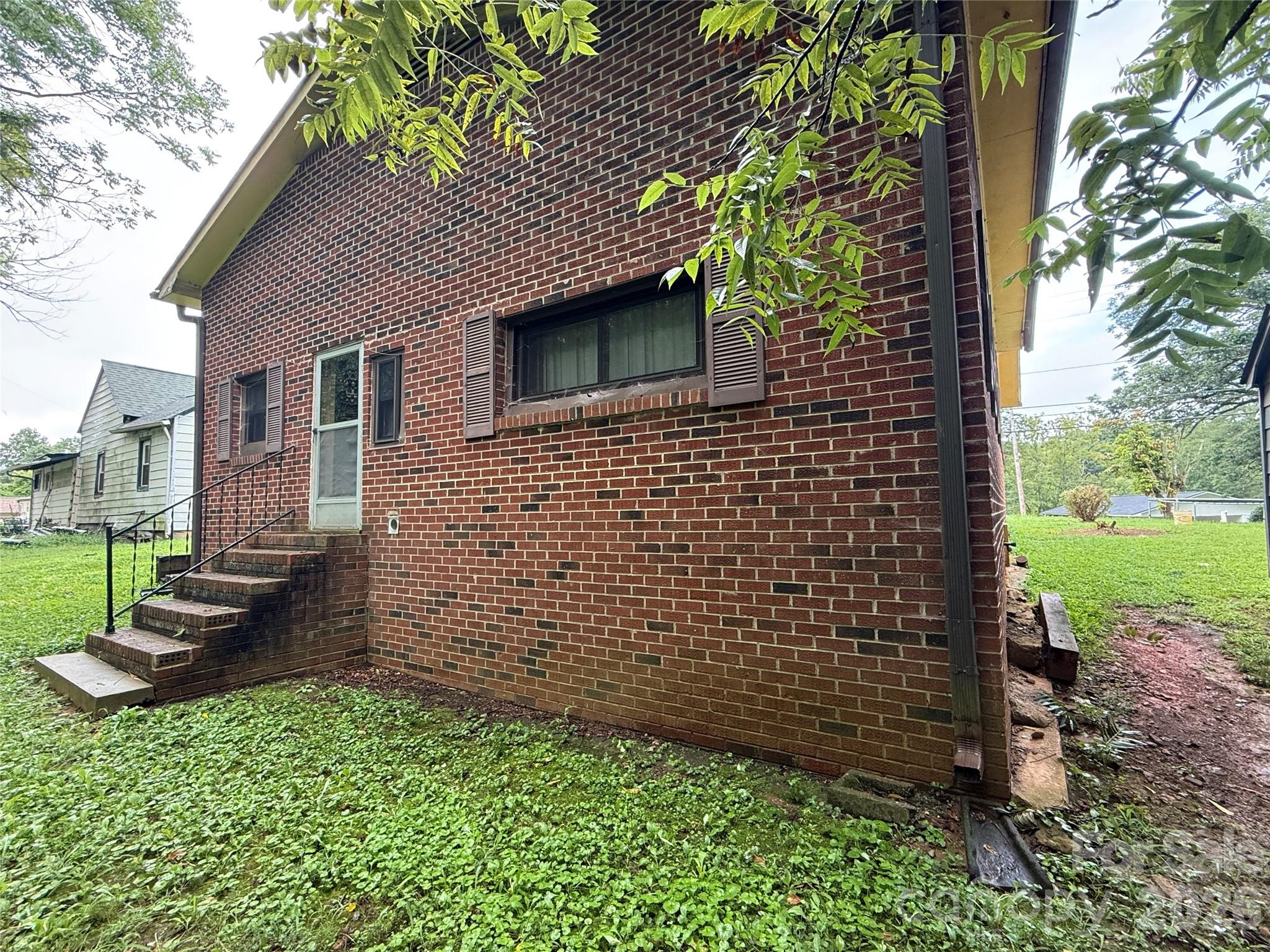 426 Bouchelle Street — Morganton