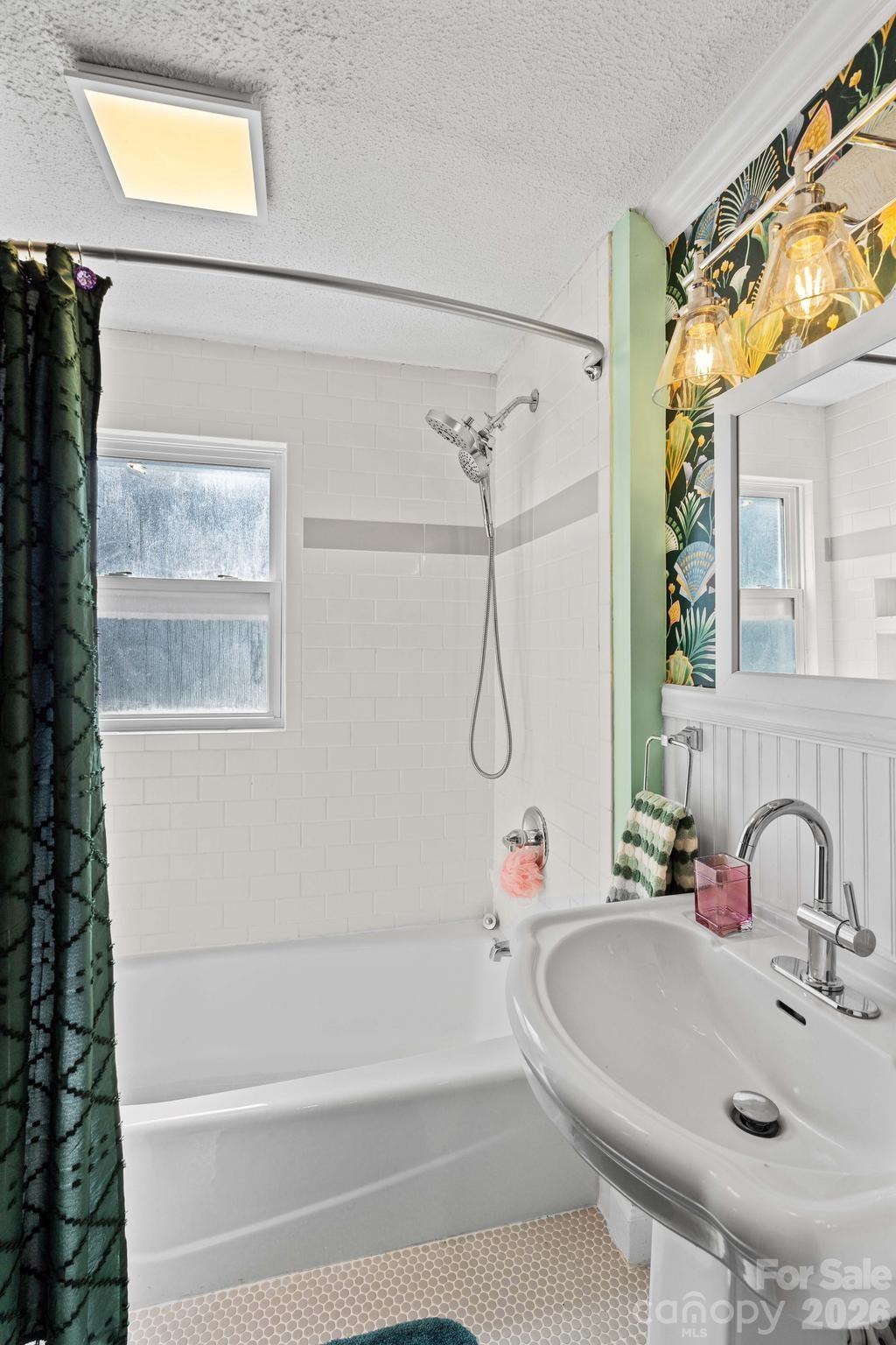 221 Woodrow Avenue — High Point