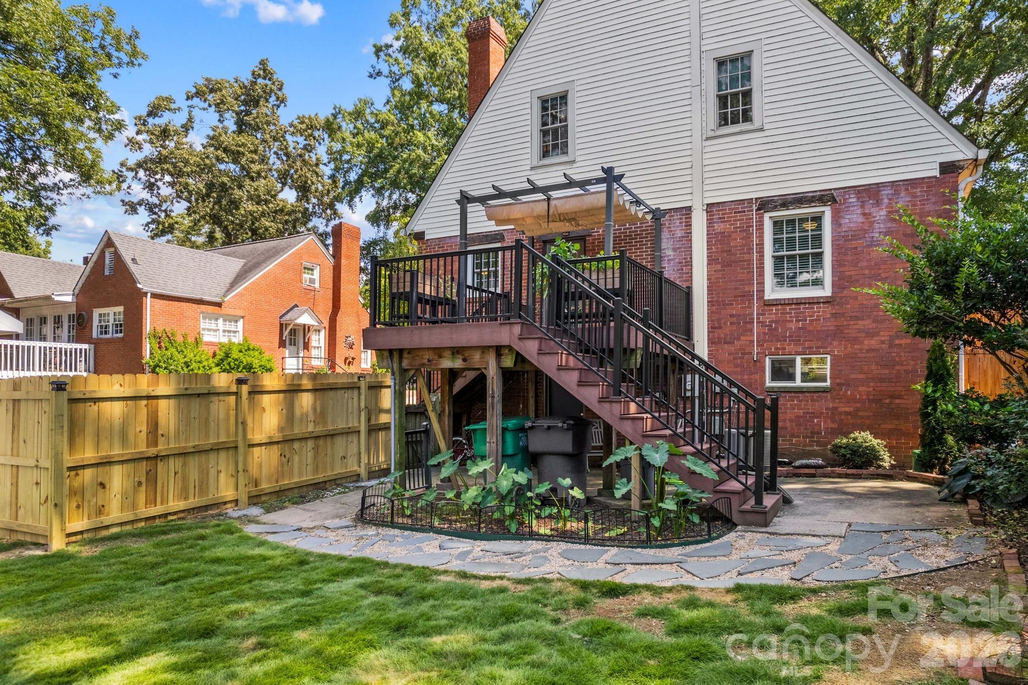 221 Woodrow Avenue — High Point