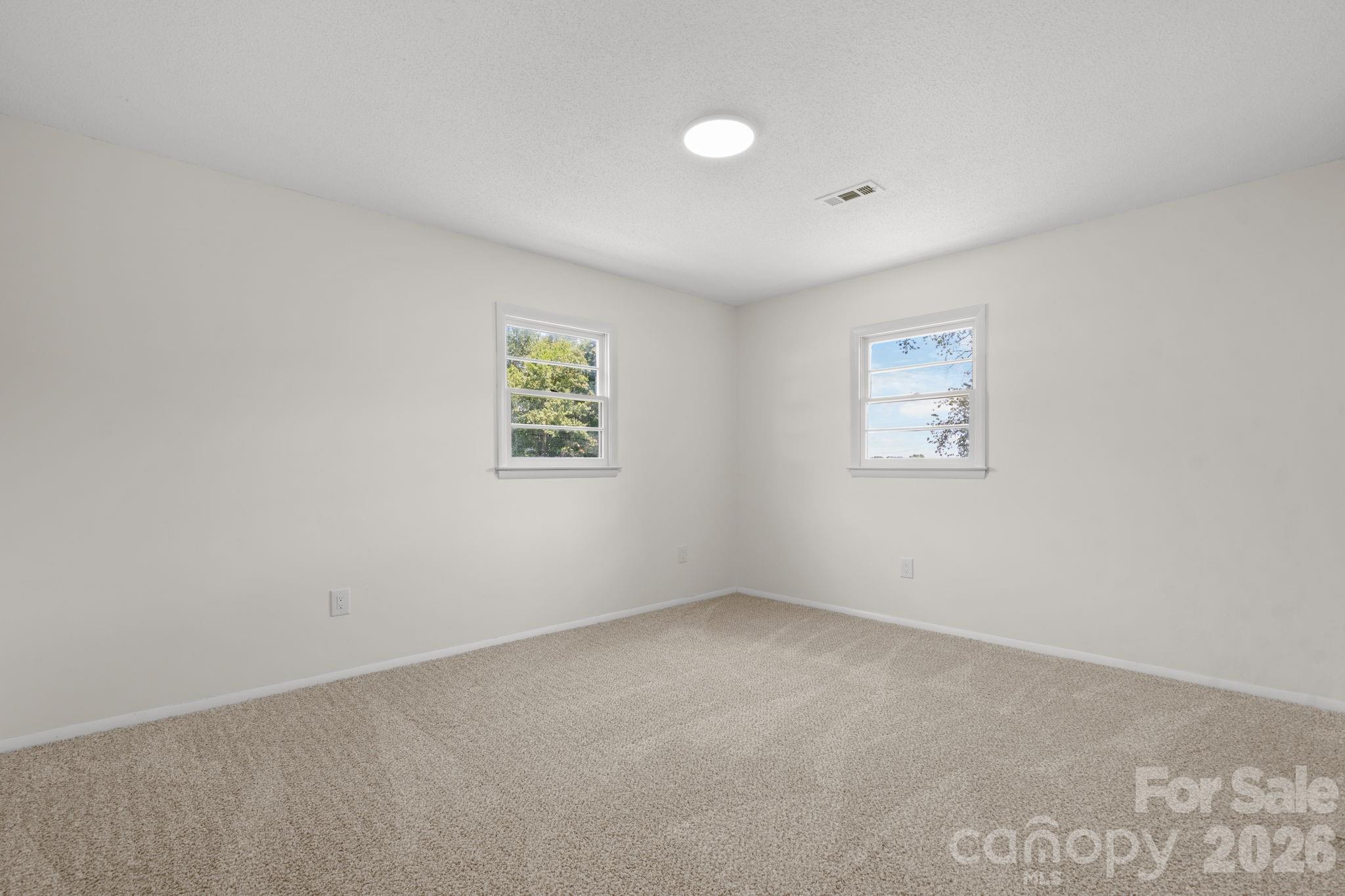 178 Trailwood Drive — Forest City