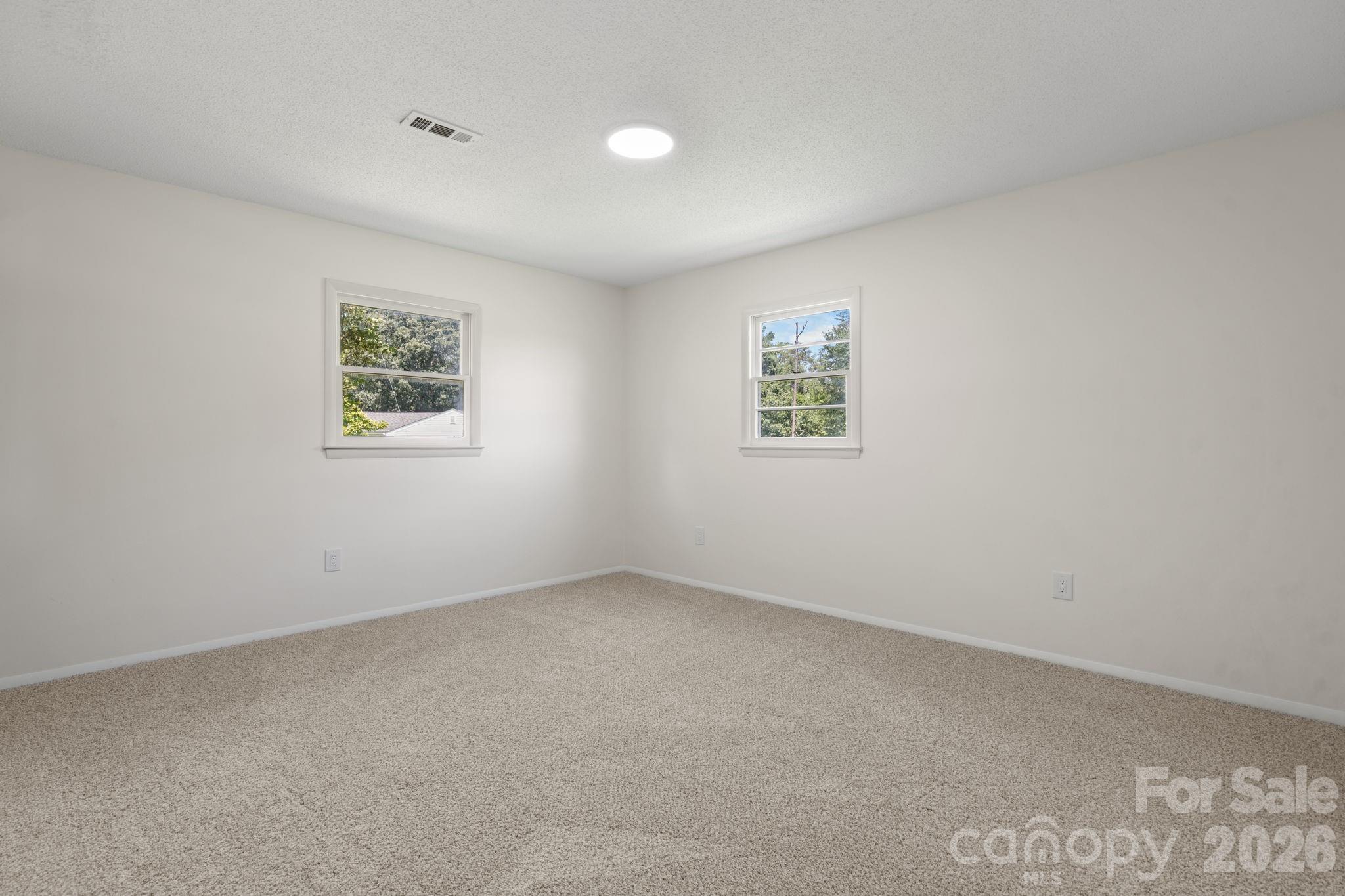 178 Trailwood Drive — Forest City