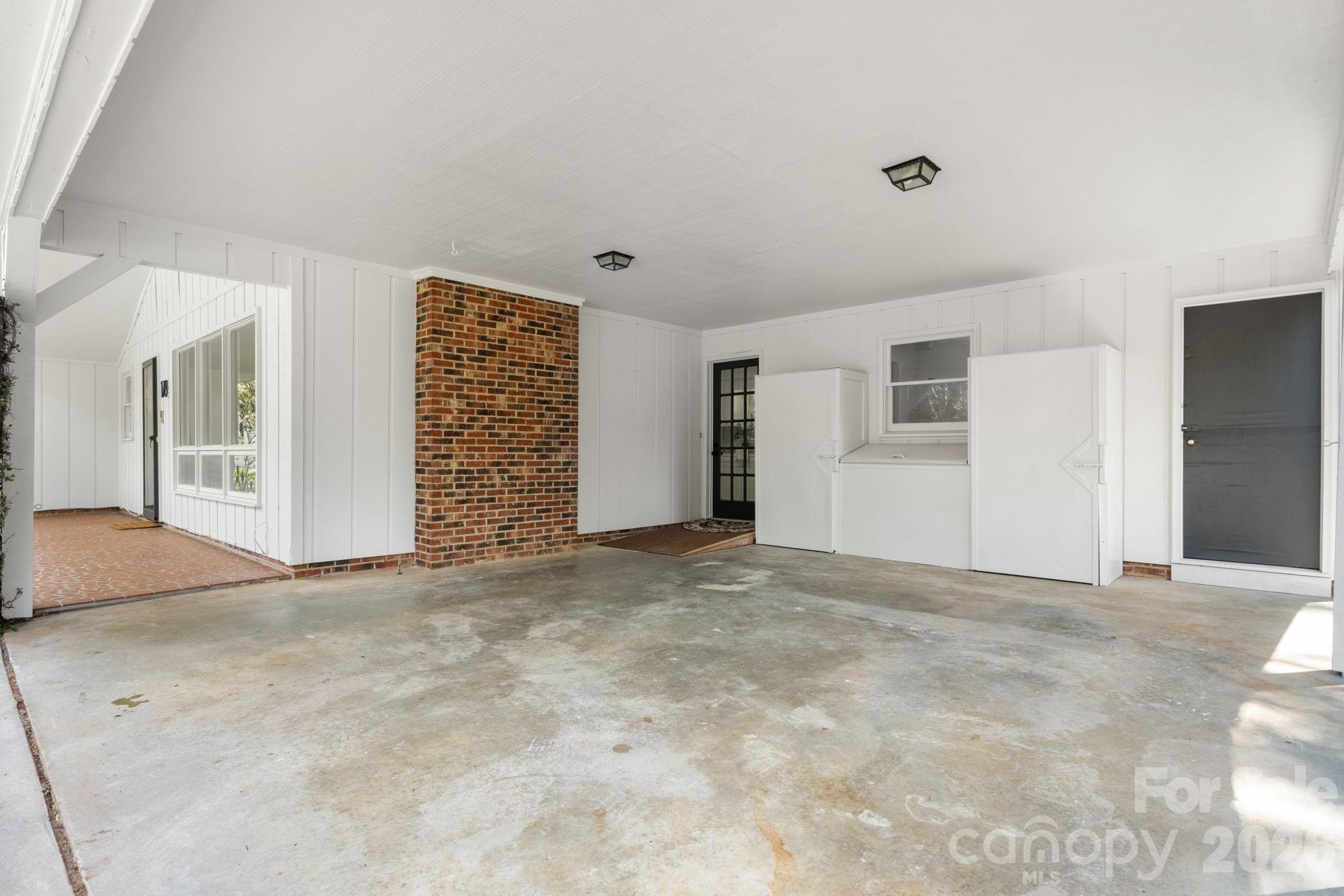 178 Trailwood Drive — Forest City