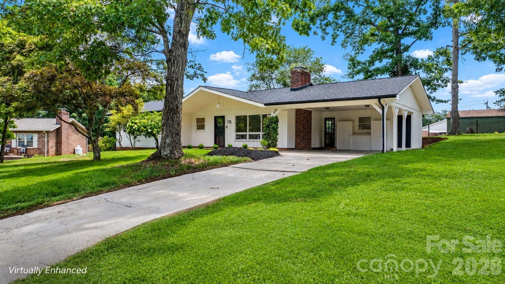 178 Trailwood Drive — Forest City
