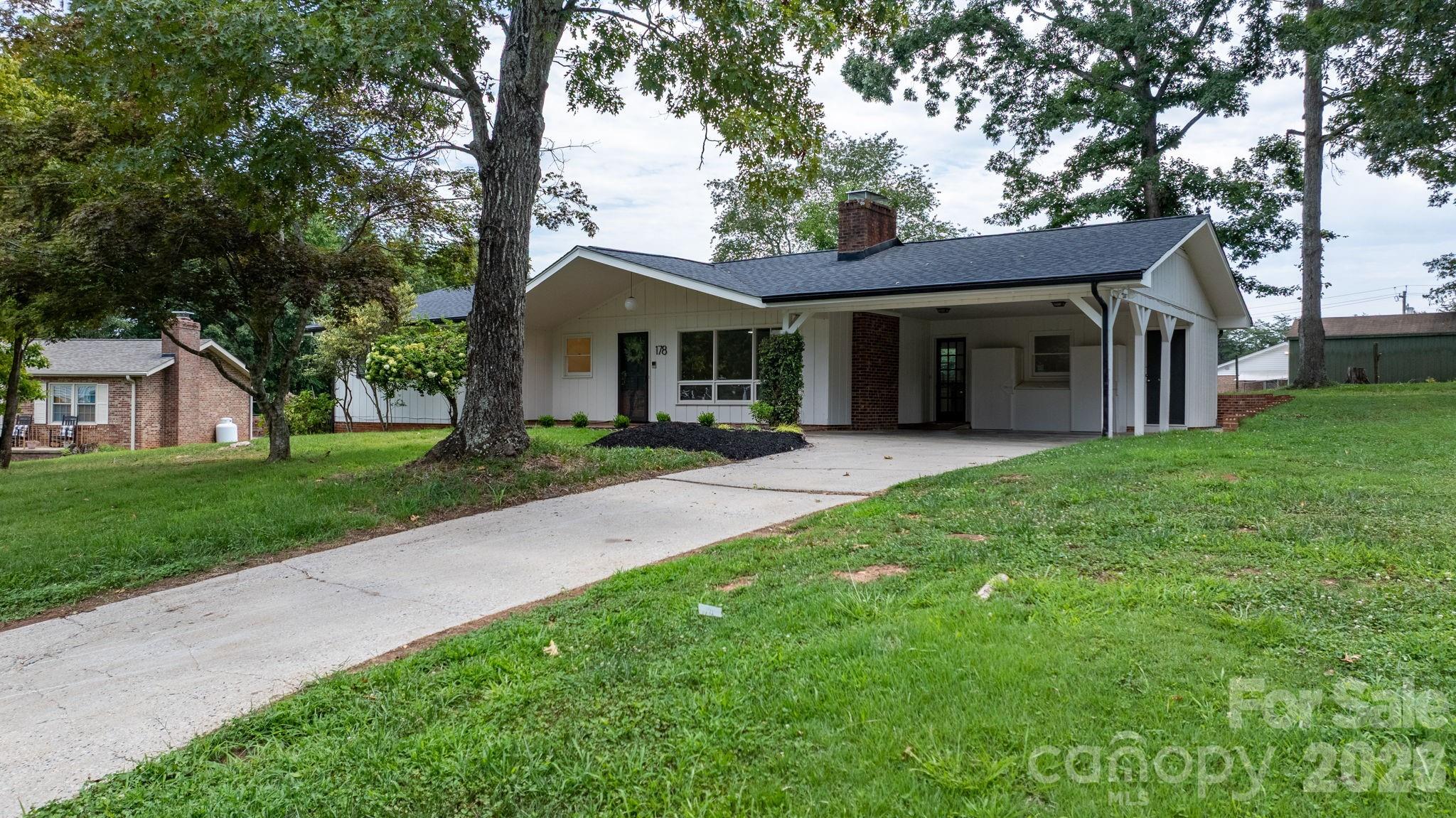 178 Trailwood Drive — Forest City