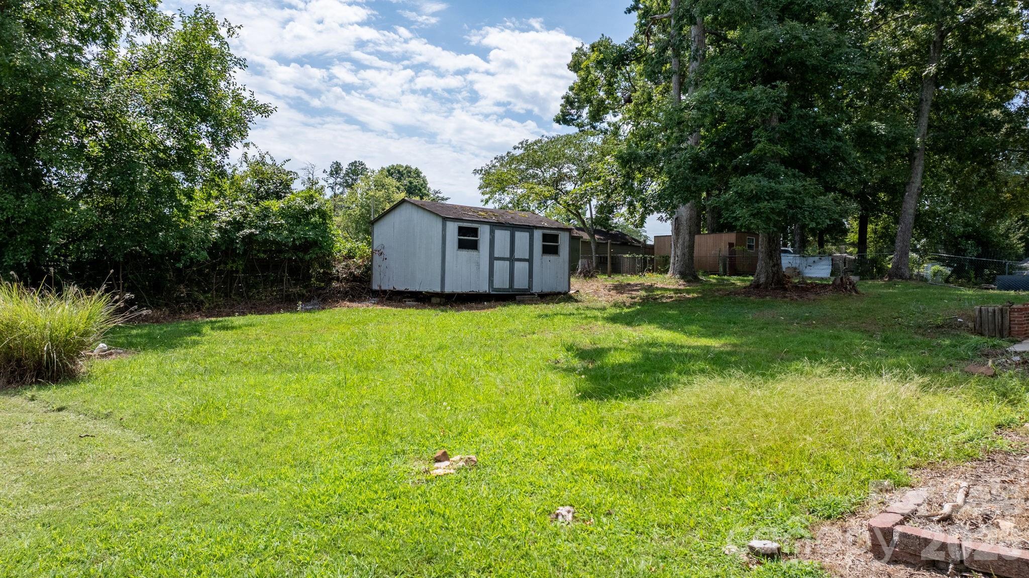 178 Trailwood Drive — Forest City