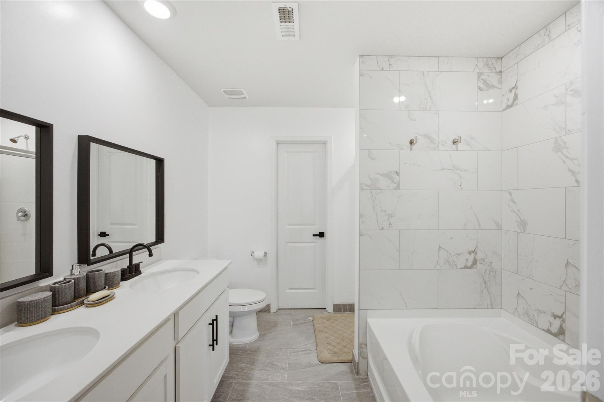 6312 Lantern Ridge Road — Charlotte