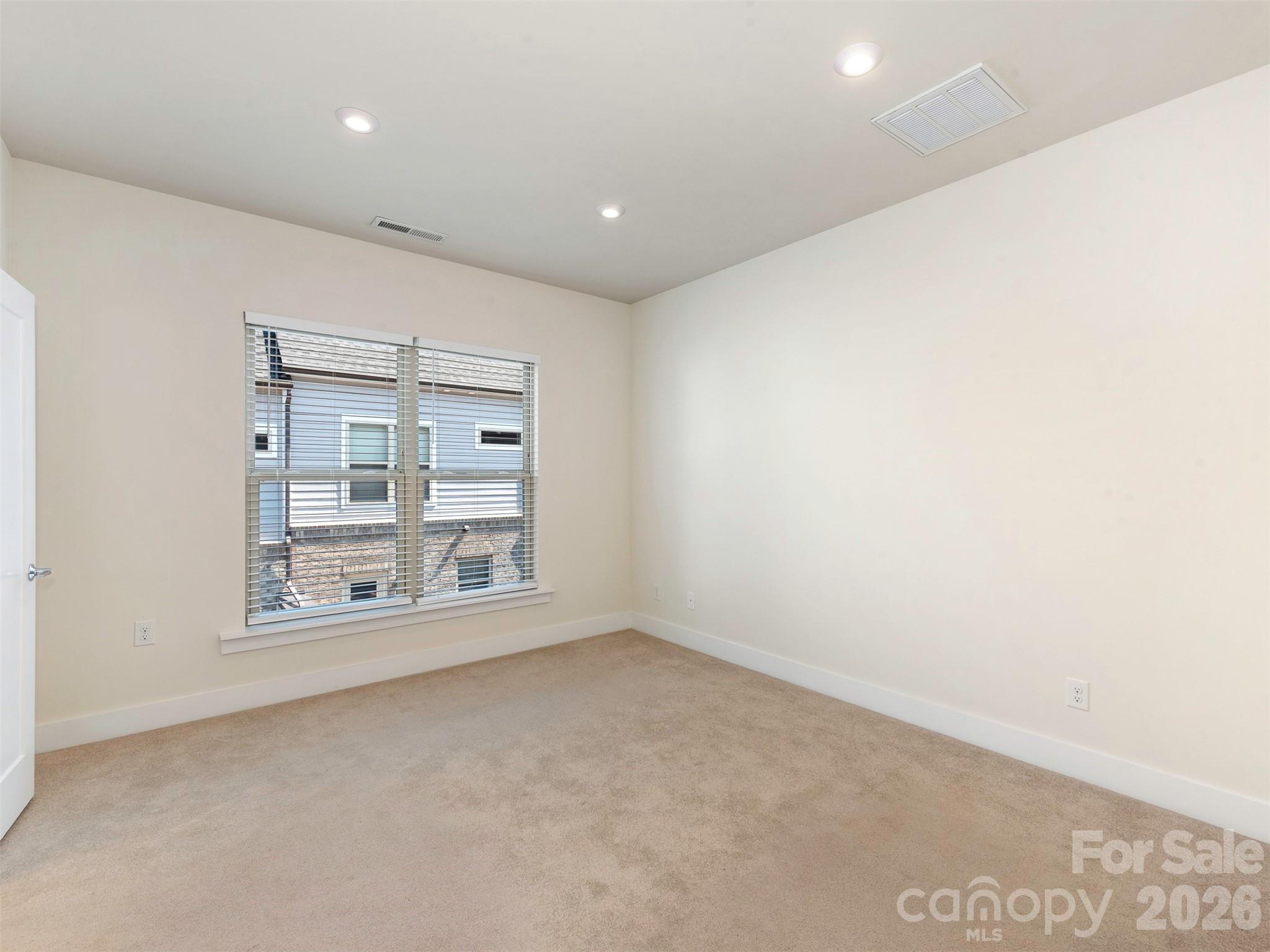 16023 Roscoe Lane #L52 — Charlotte