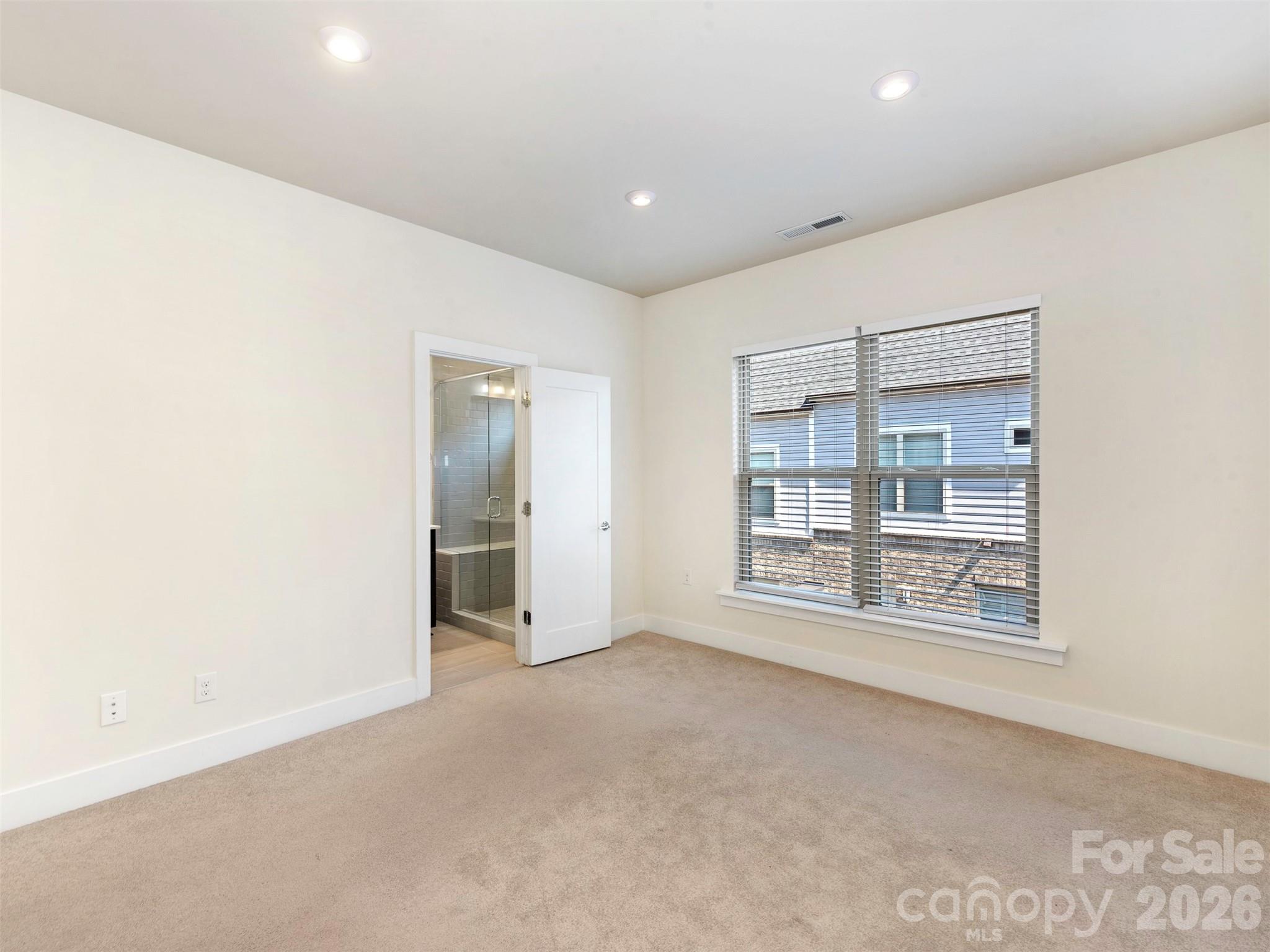 16023 Roscoe Lane #L52 — Charlotte