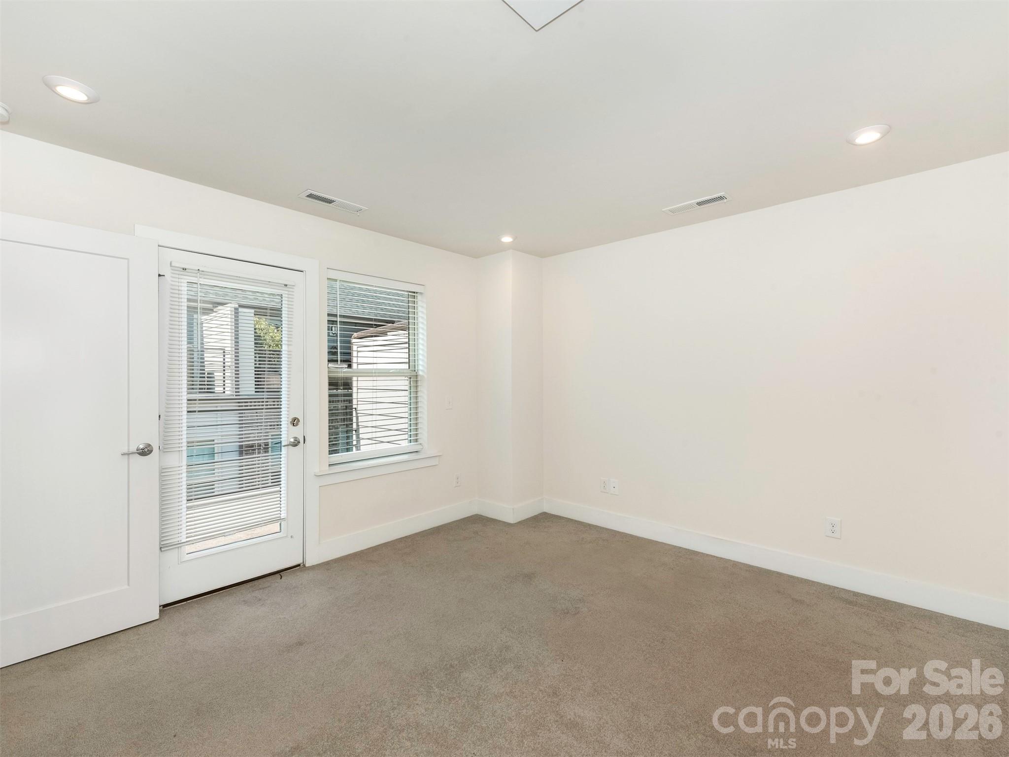 16023 Roscoe Lane #L52 — Charlotte