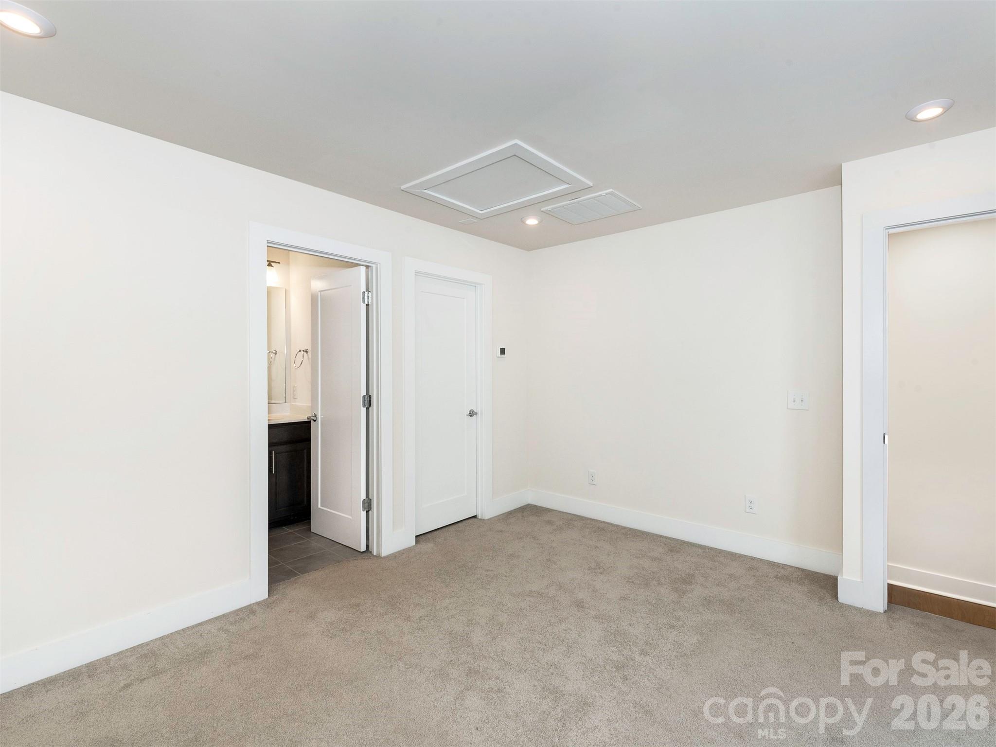 16023 Roscoe Lane #L52 — Charlotte