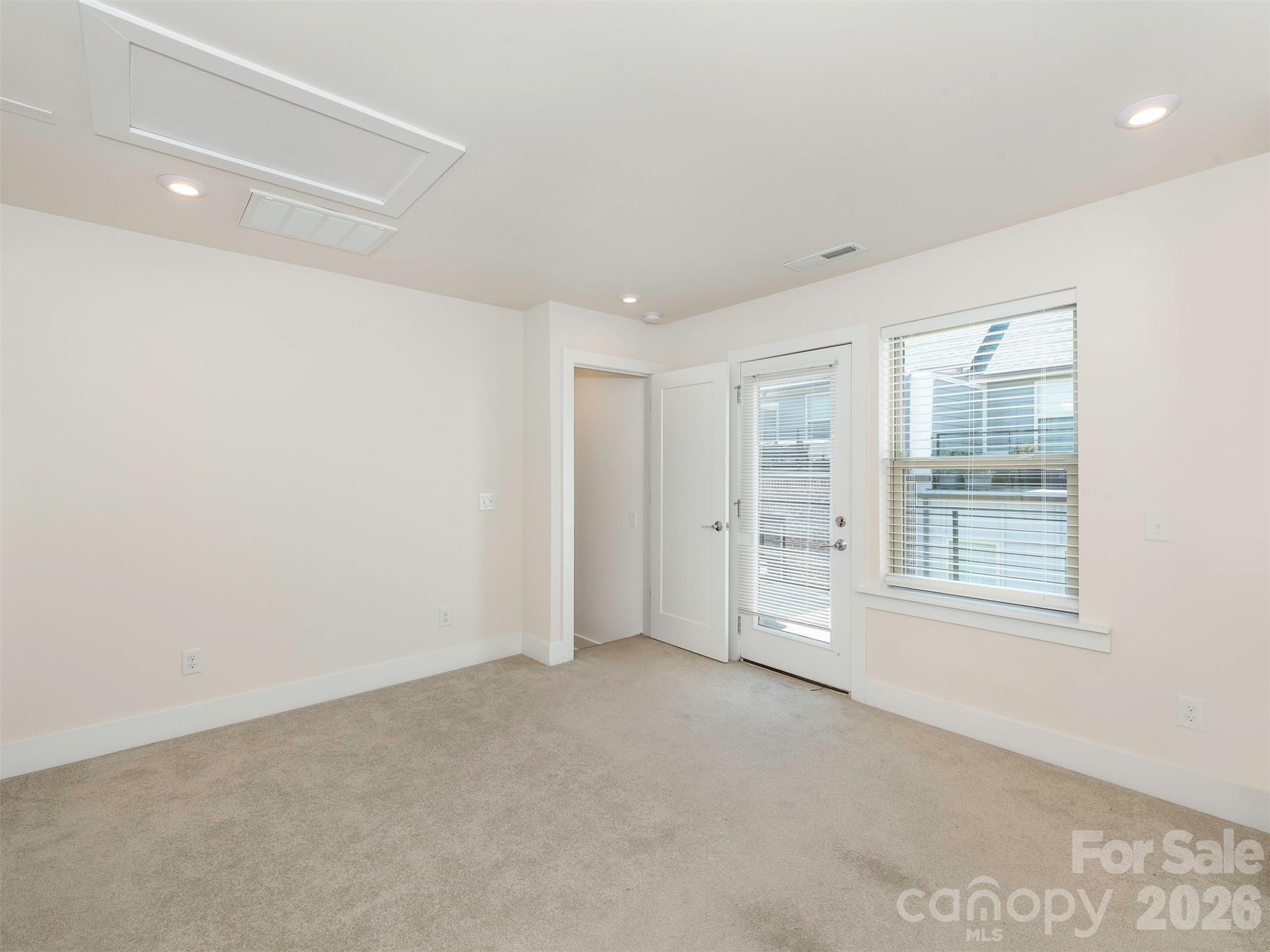 16023 Roscoe Lane #L52 — Charlotte