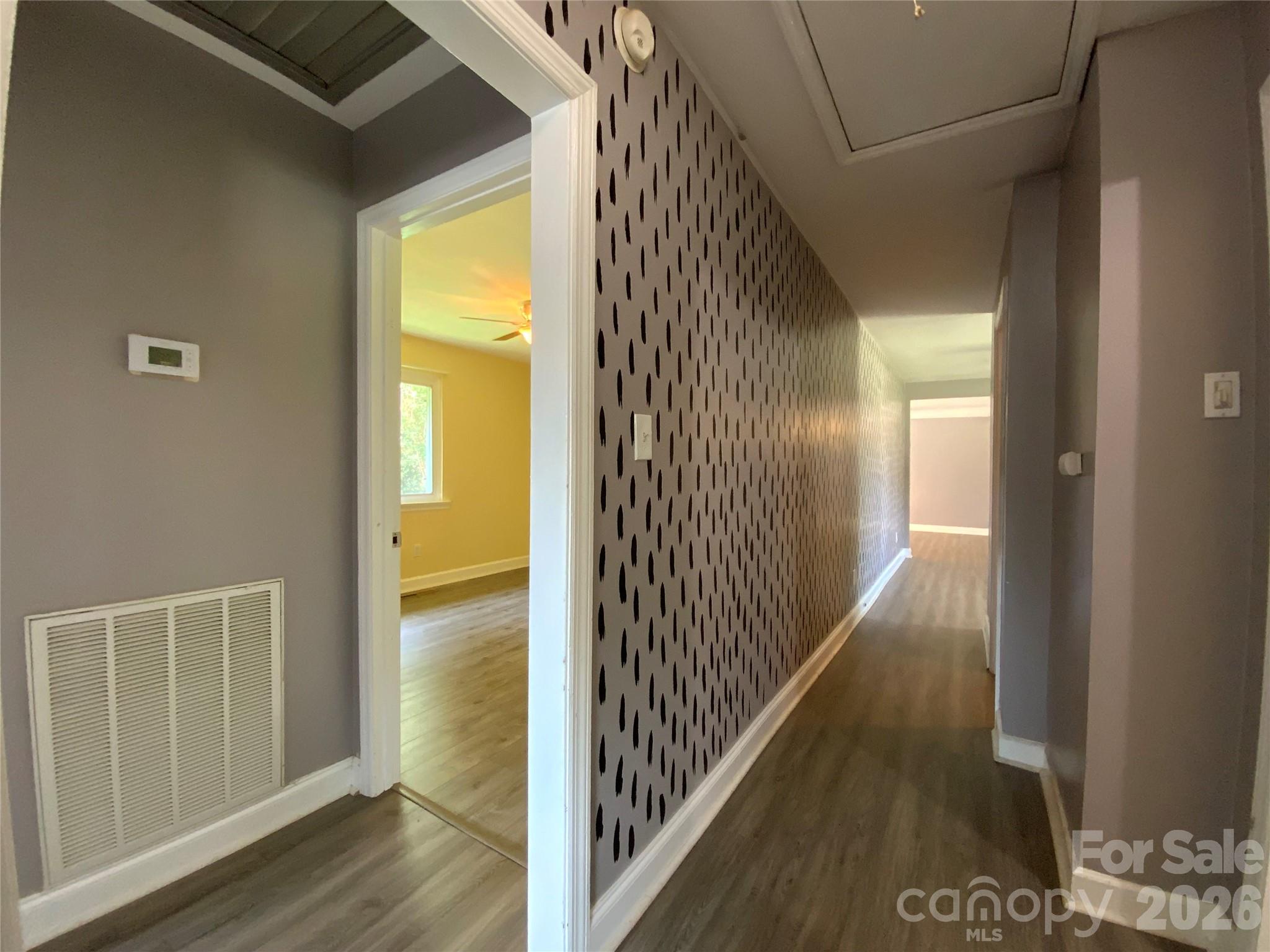 325 Glenwood Drive — Mooresville