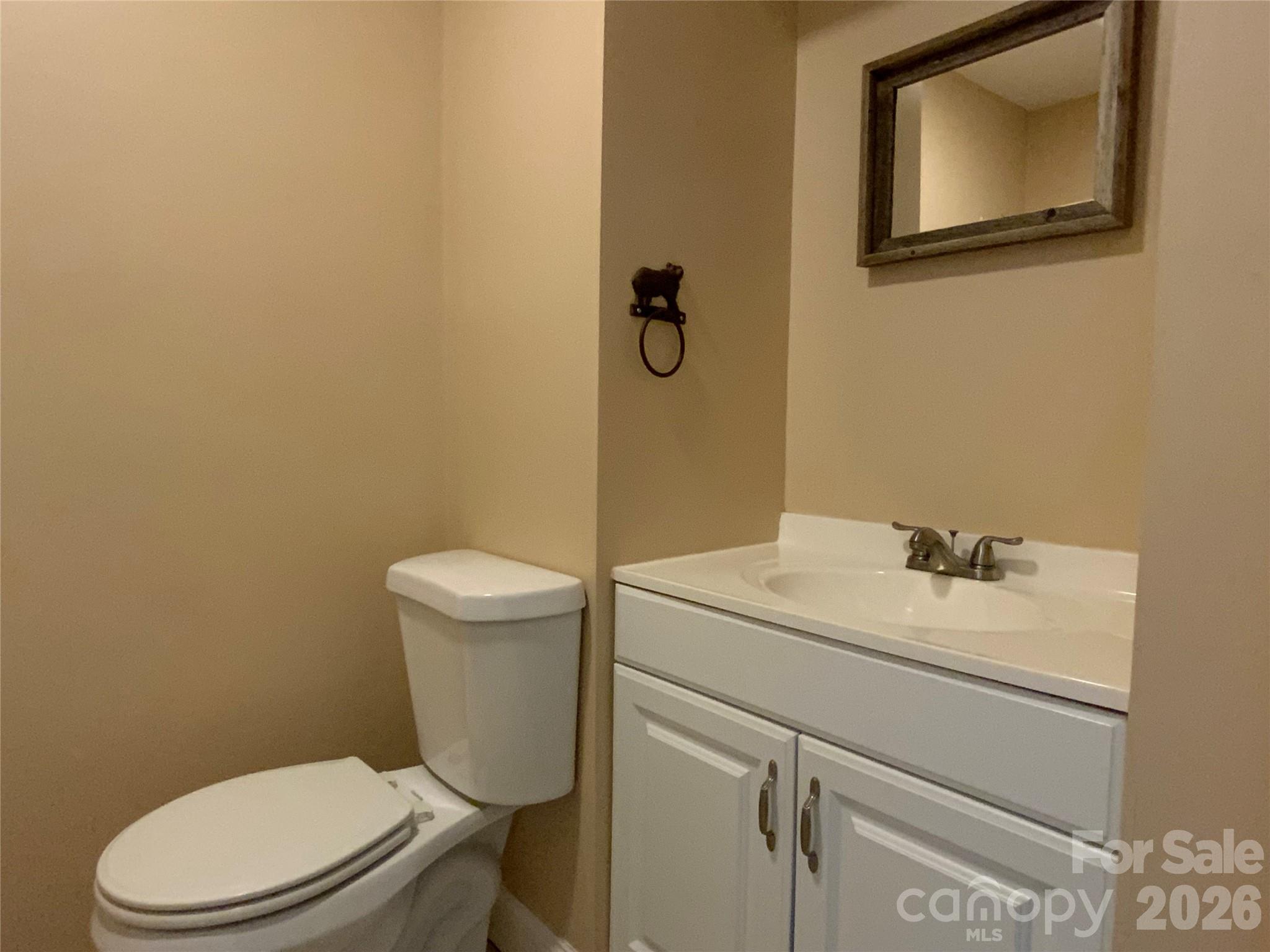 325 Glenwood Drive — Mooresville