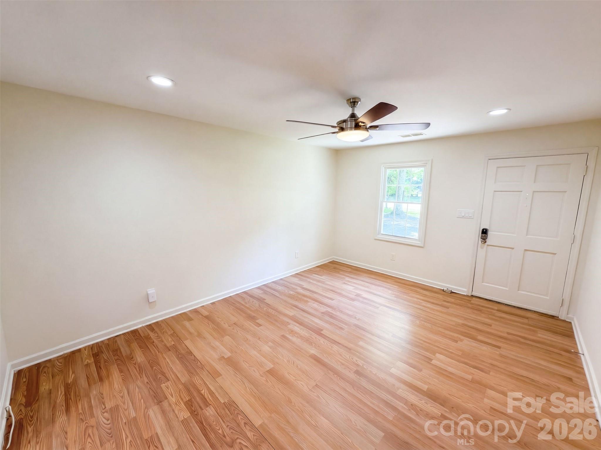 1627 Catoe Road — Lancaster