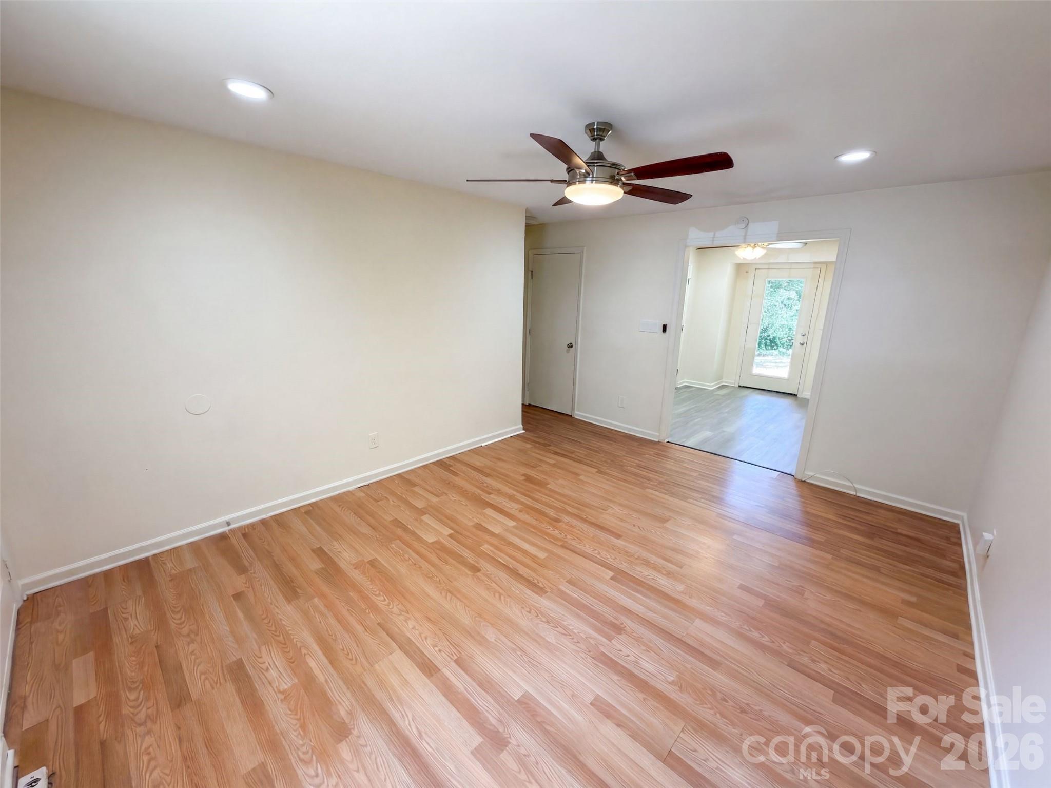 1627 Catoe Road — Lancaster