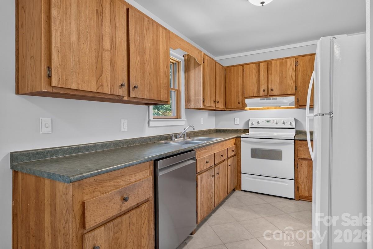187 Caledonia Road — Landrum