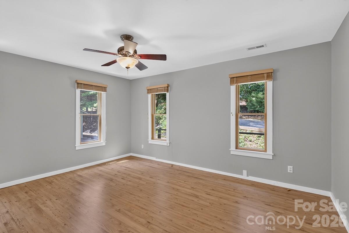 187 Caledonia Road — Landrum