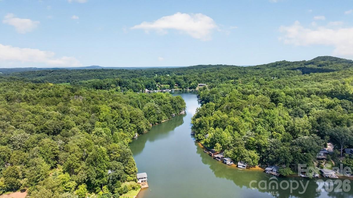 187 Caledonia Road — Landrum