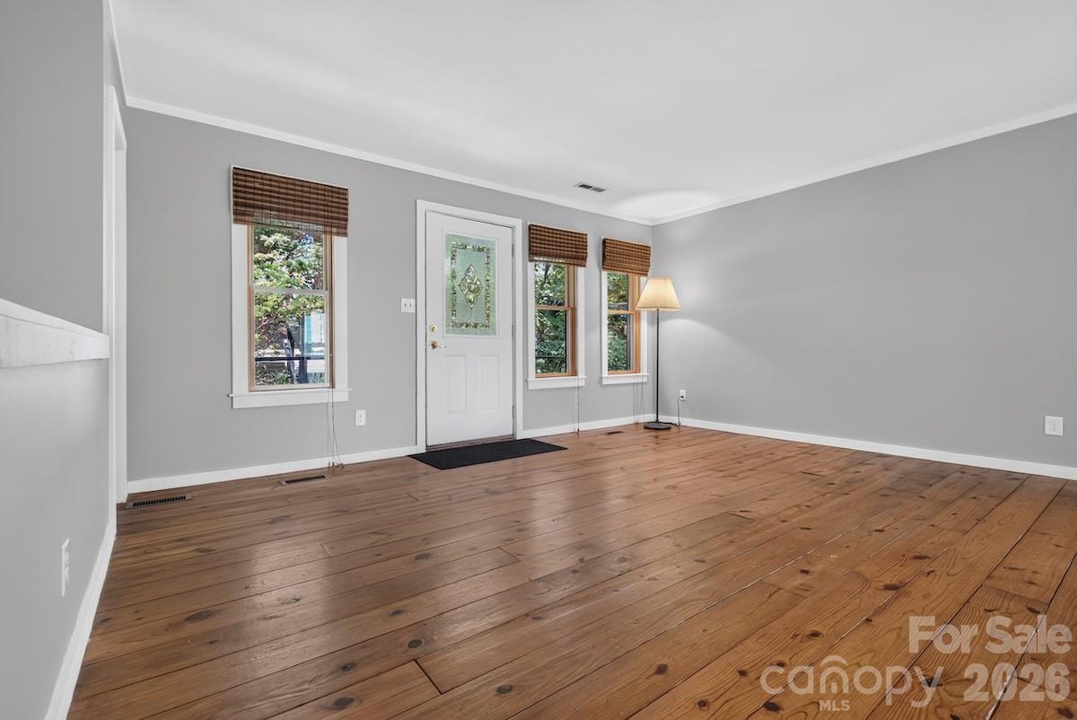 187 Caledonia Road — Landrum