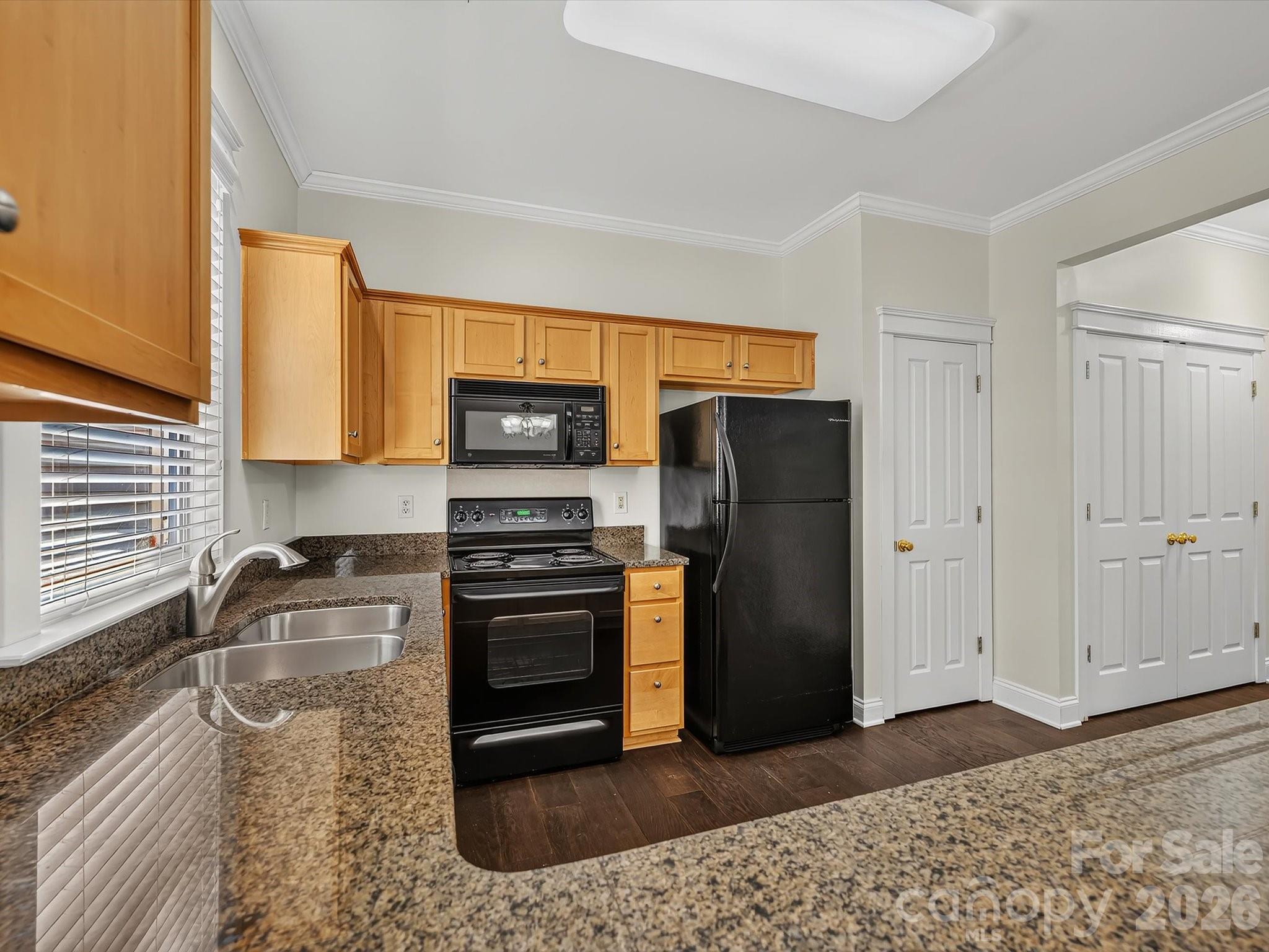 8515 Lindholm Drive — Huntersville