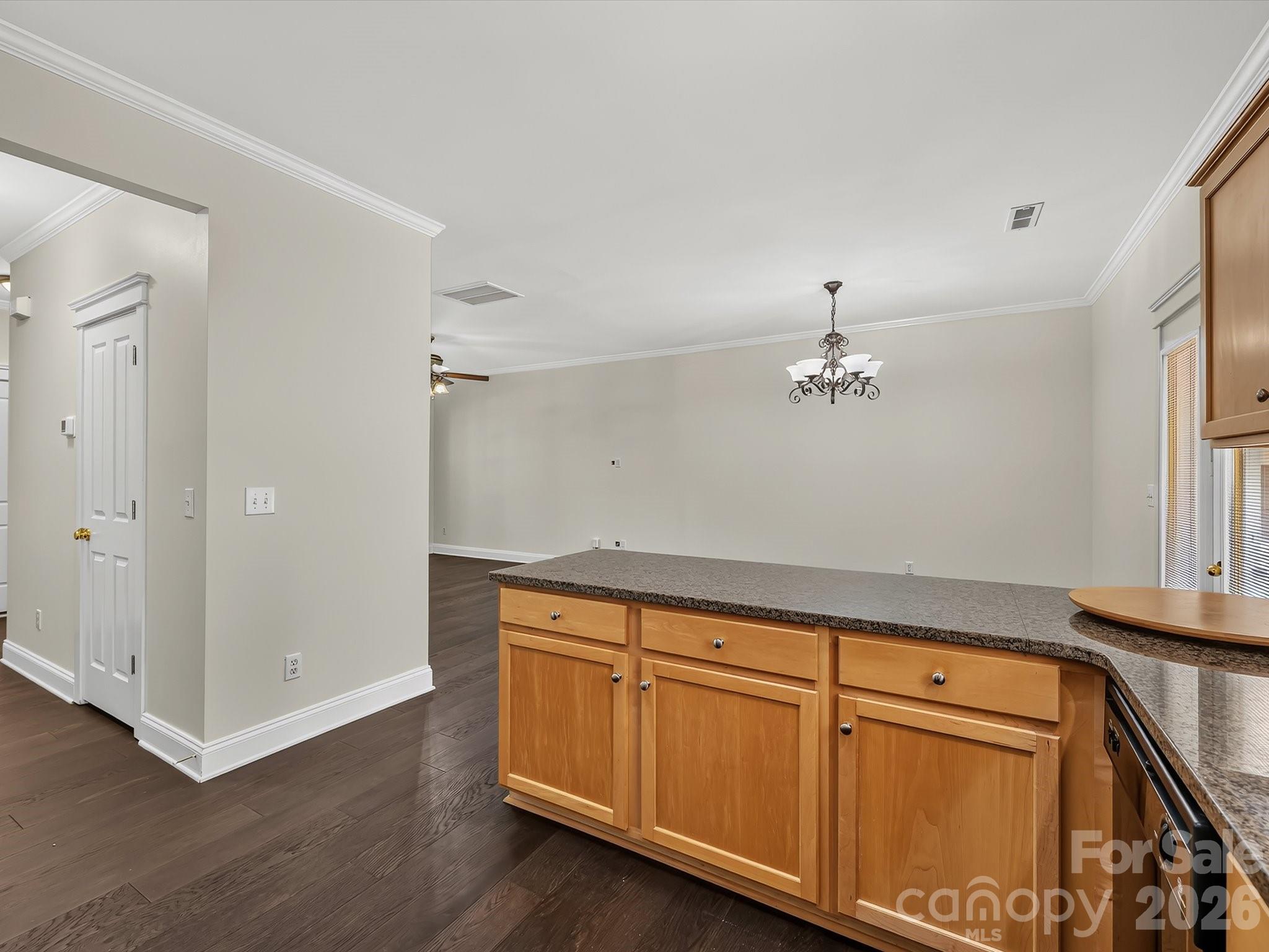 8515 Lindholm Drive — Huntersville
