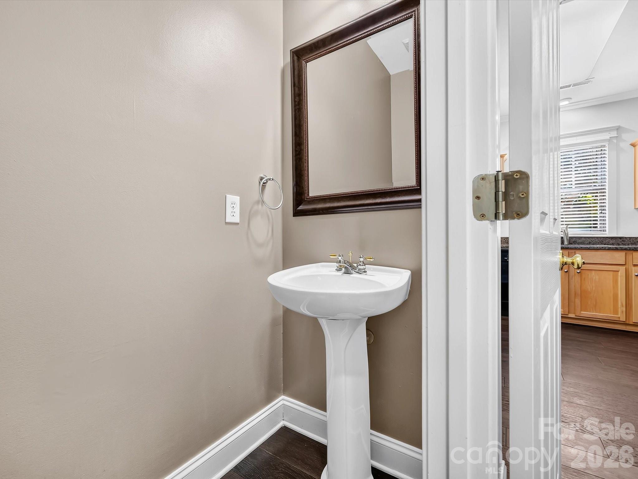 8515 Lindholm Drive — Huntersville