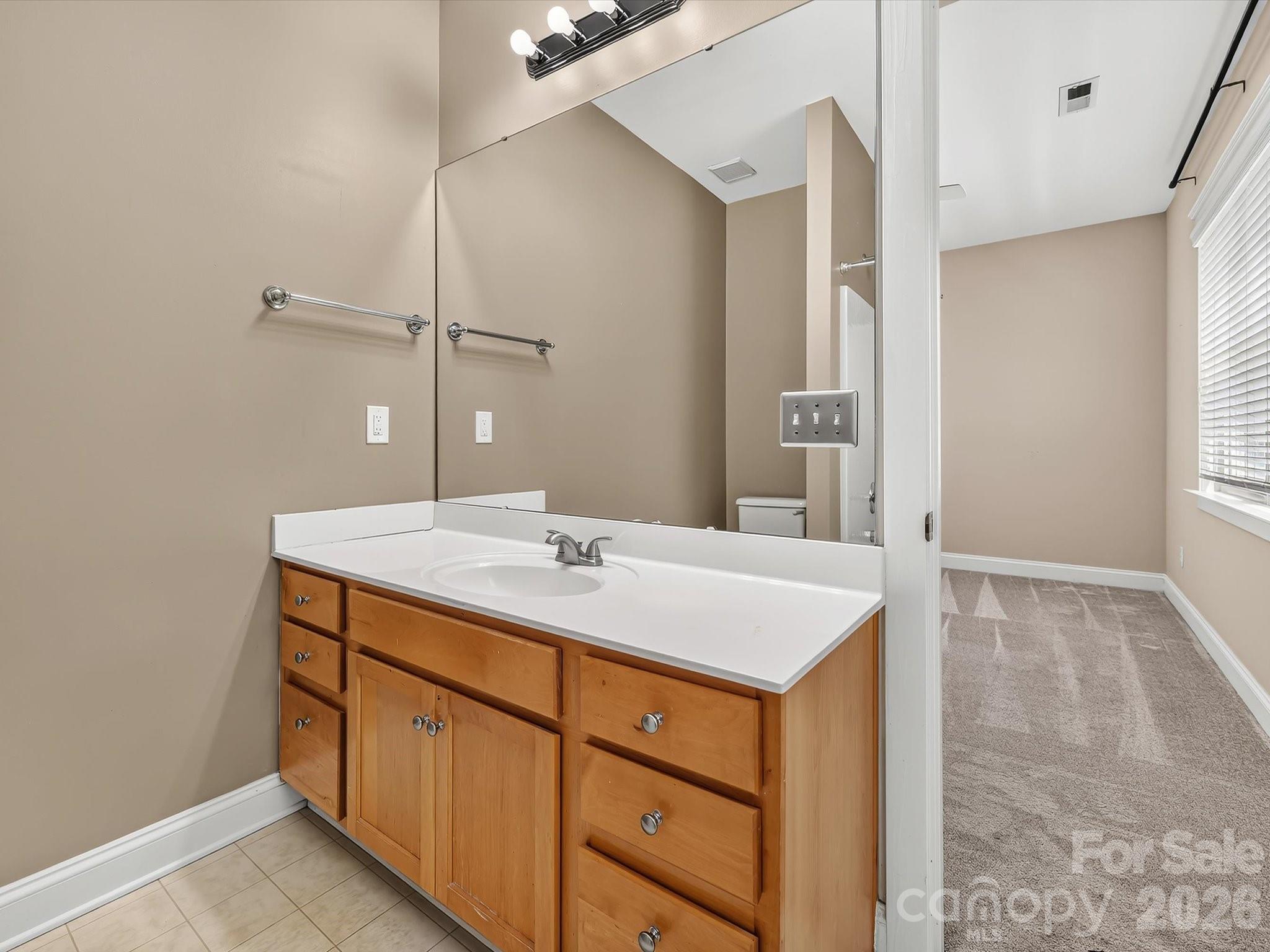 8515 Lindholm Drive — Huntersville