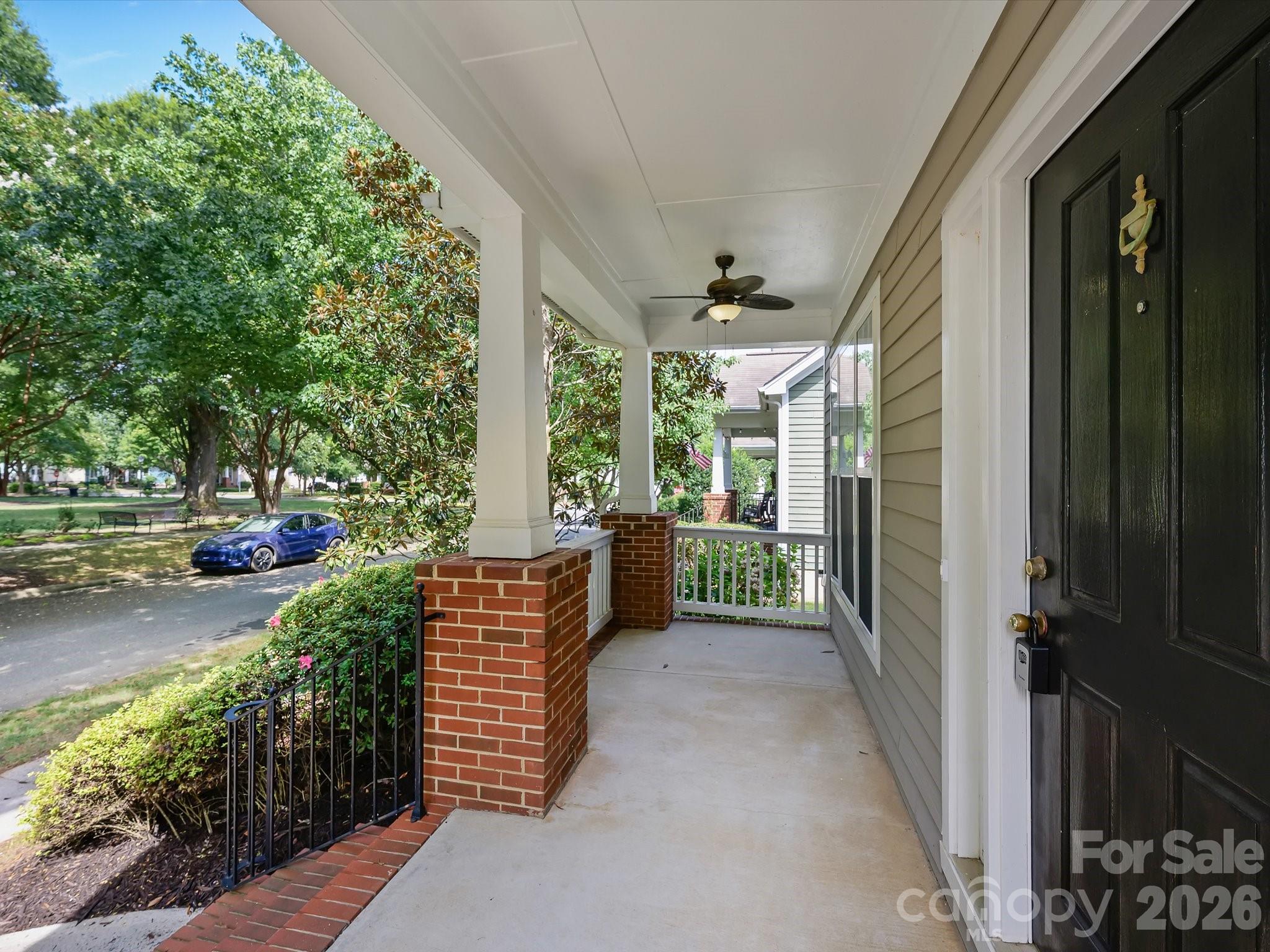 8515 Lindholm Drive — Huntersville