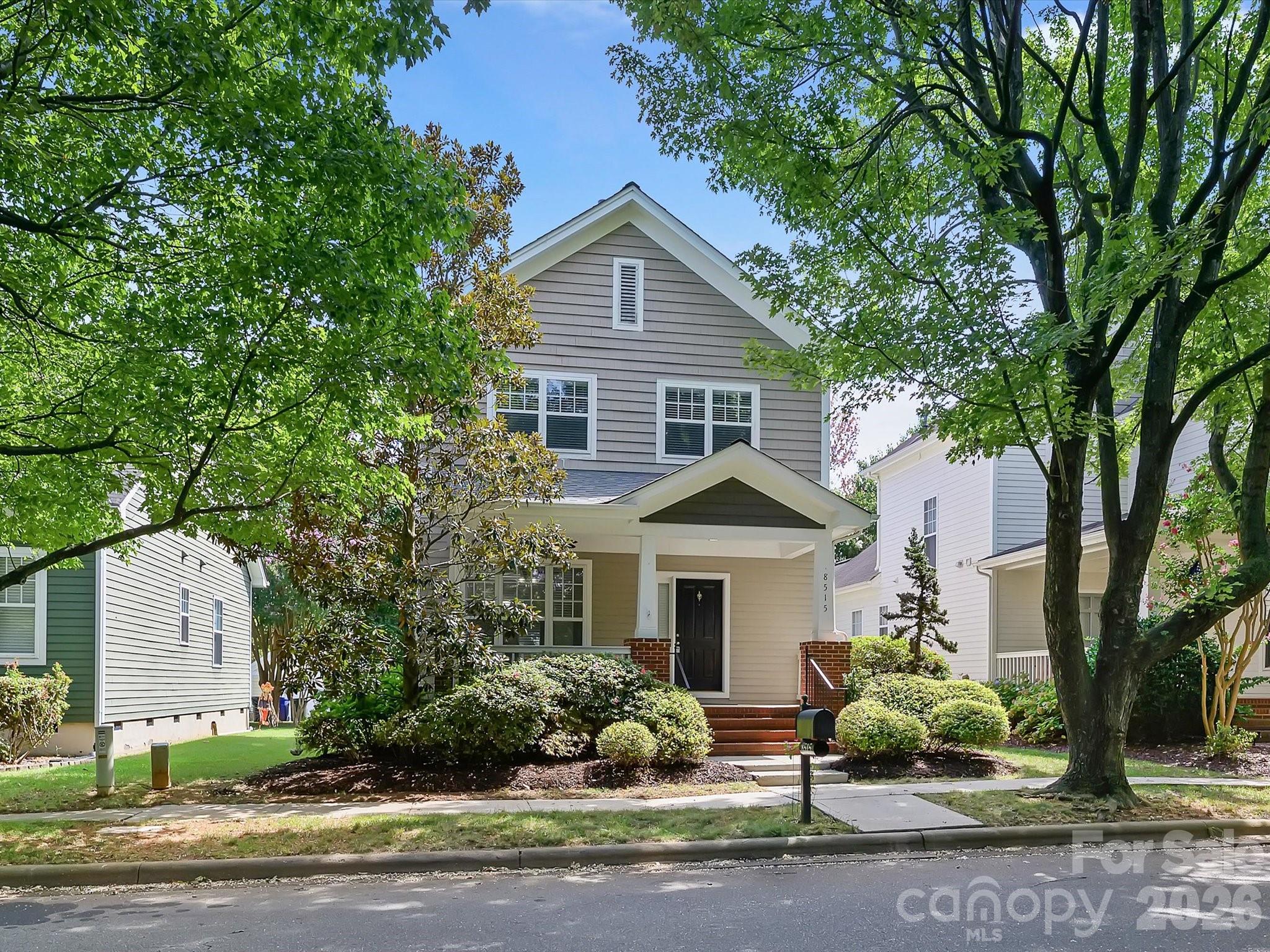 8515 Lindholm Drive — Huntersville